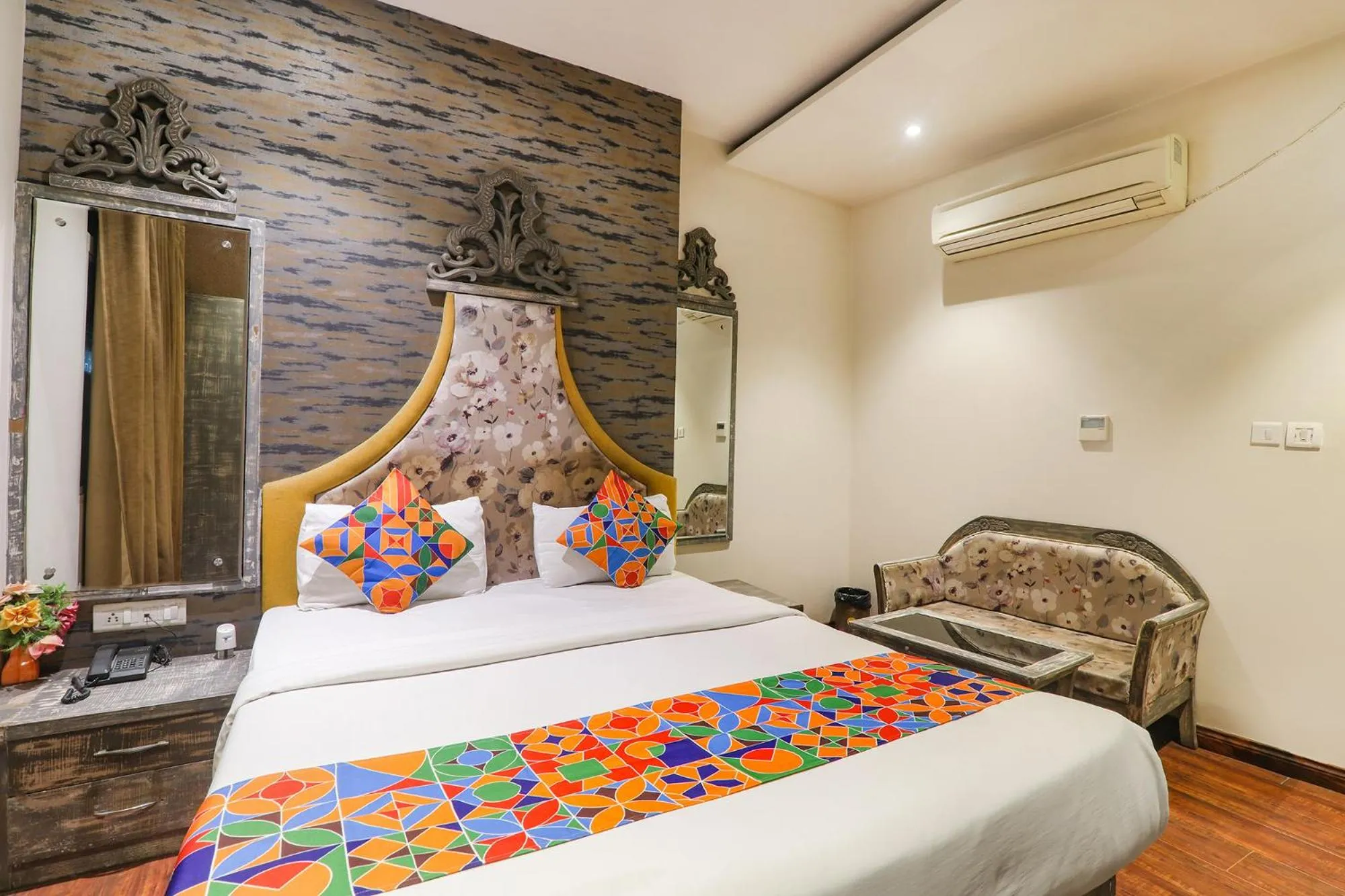 Bed in Via Stay Inn I