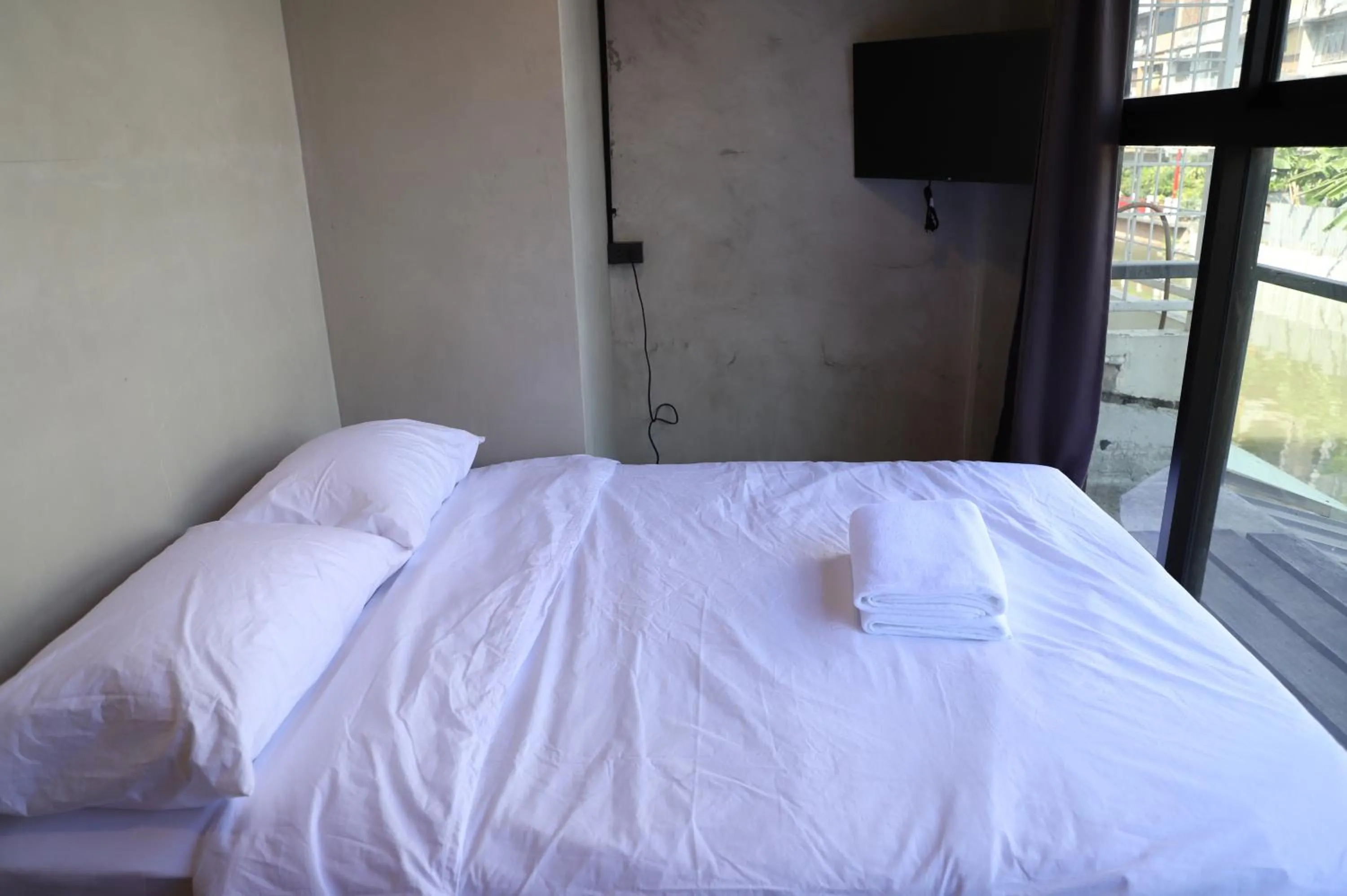 Bed in The Cube Hostel Khaosan