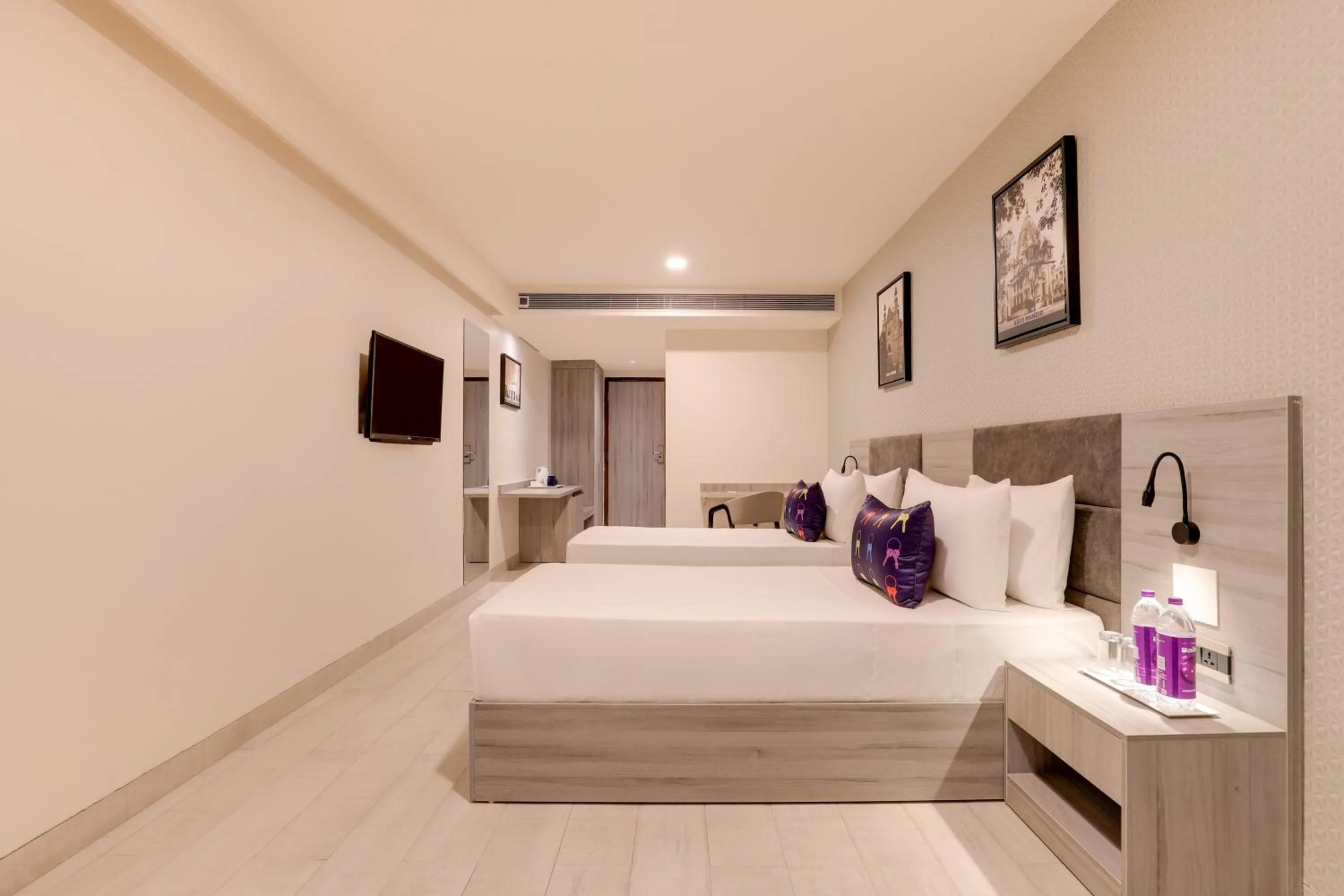 Bedroom, Bed in Keys Lite by Lemon Tree Hotels, Vadodara