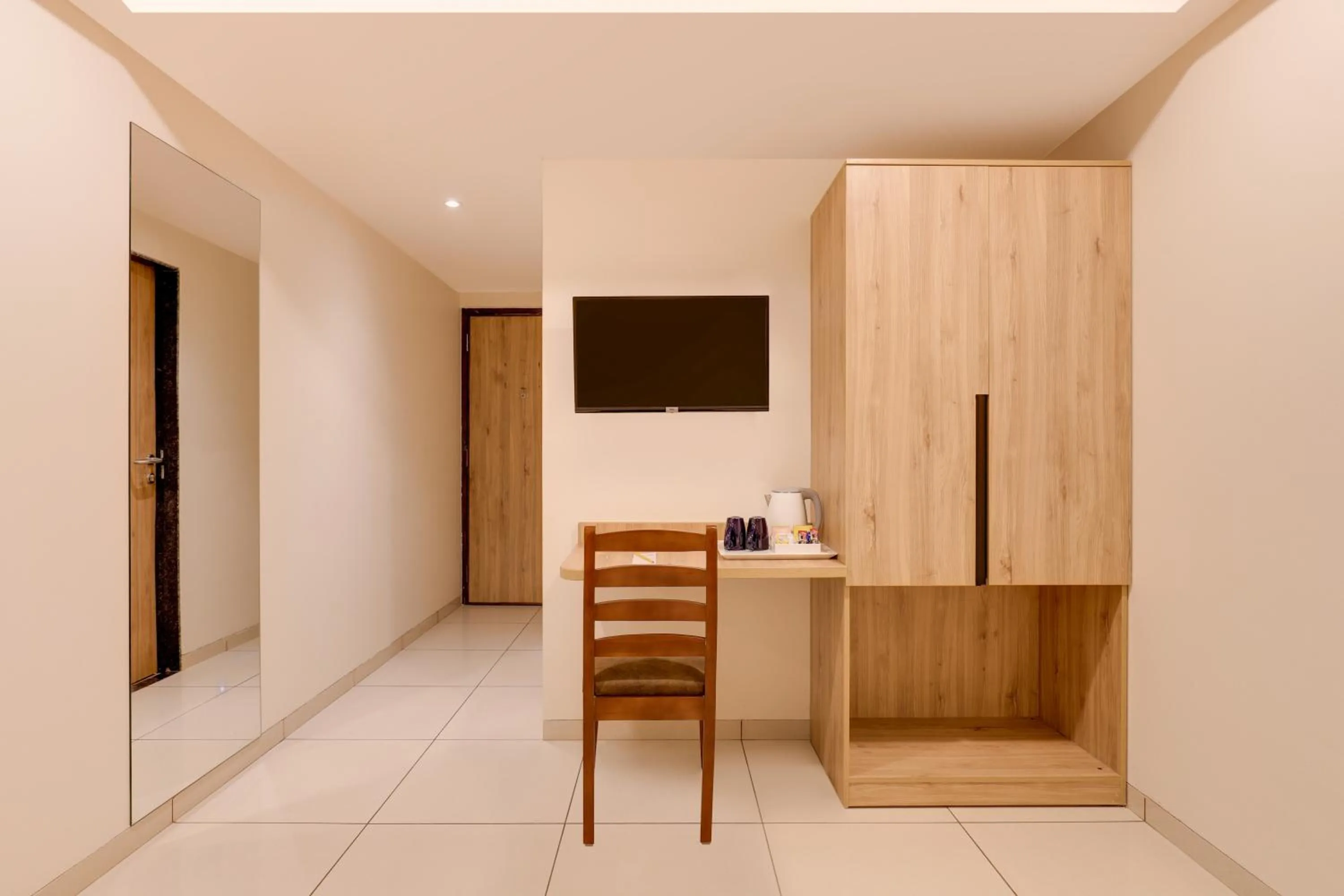 Bedroom in Keys Lite by Lemon Tree Hotels, Vadodara