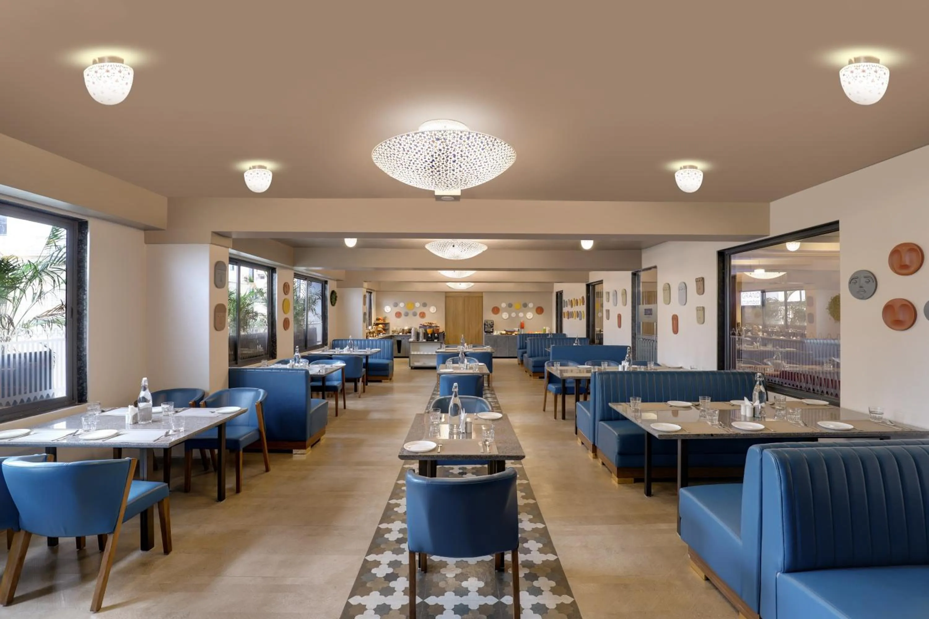 Restaurant/places to eat in Keys Lite by Lemon Tree Hotels, Vadodara