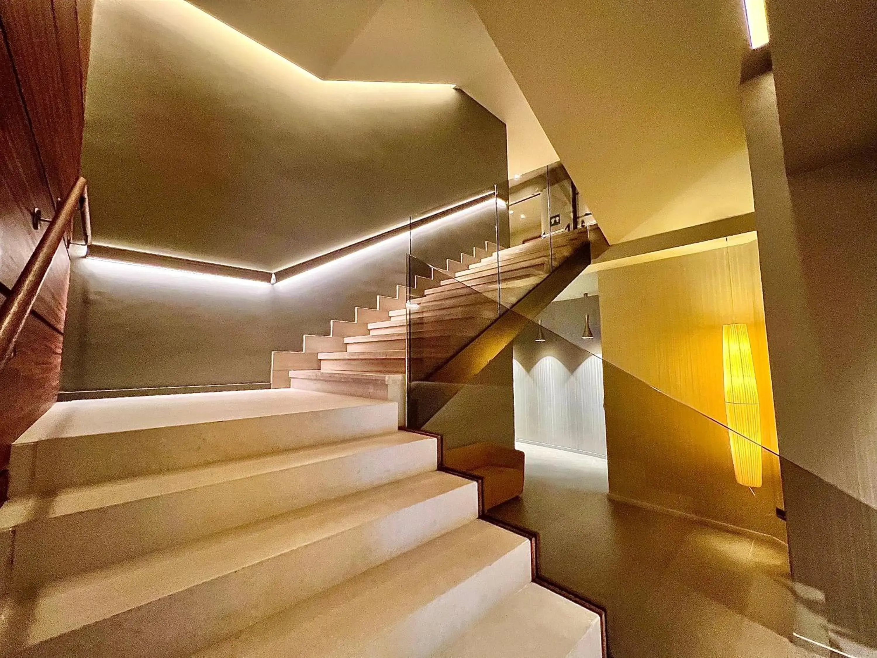 Property building in Mercure Carlton Rioja Property building in Mercure Carlton Rioja