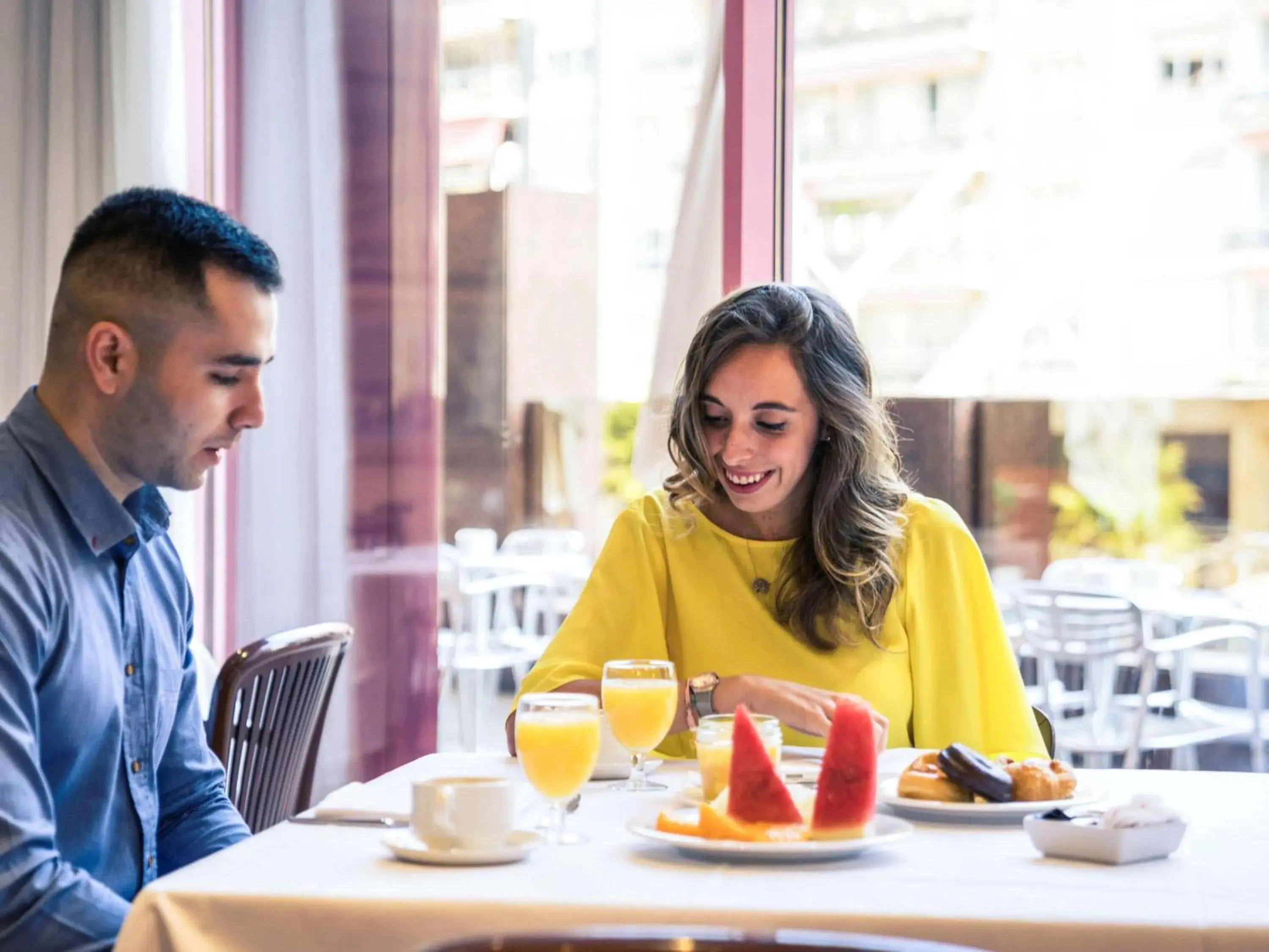 Restaurant/places to eat in Mercure Carlton Rioja Restaurant/places to eat in Mercure Carlton Rioja