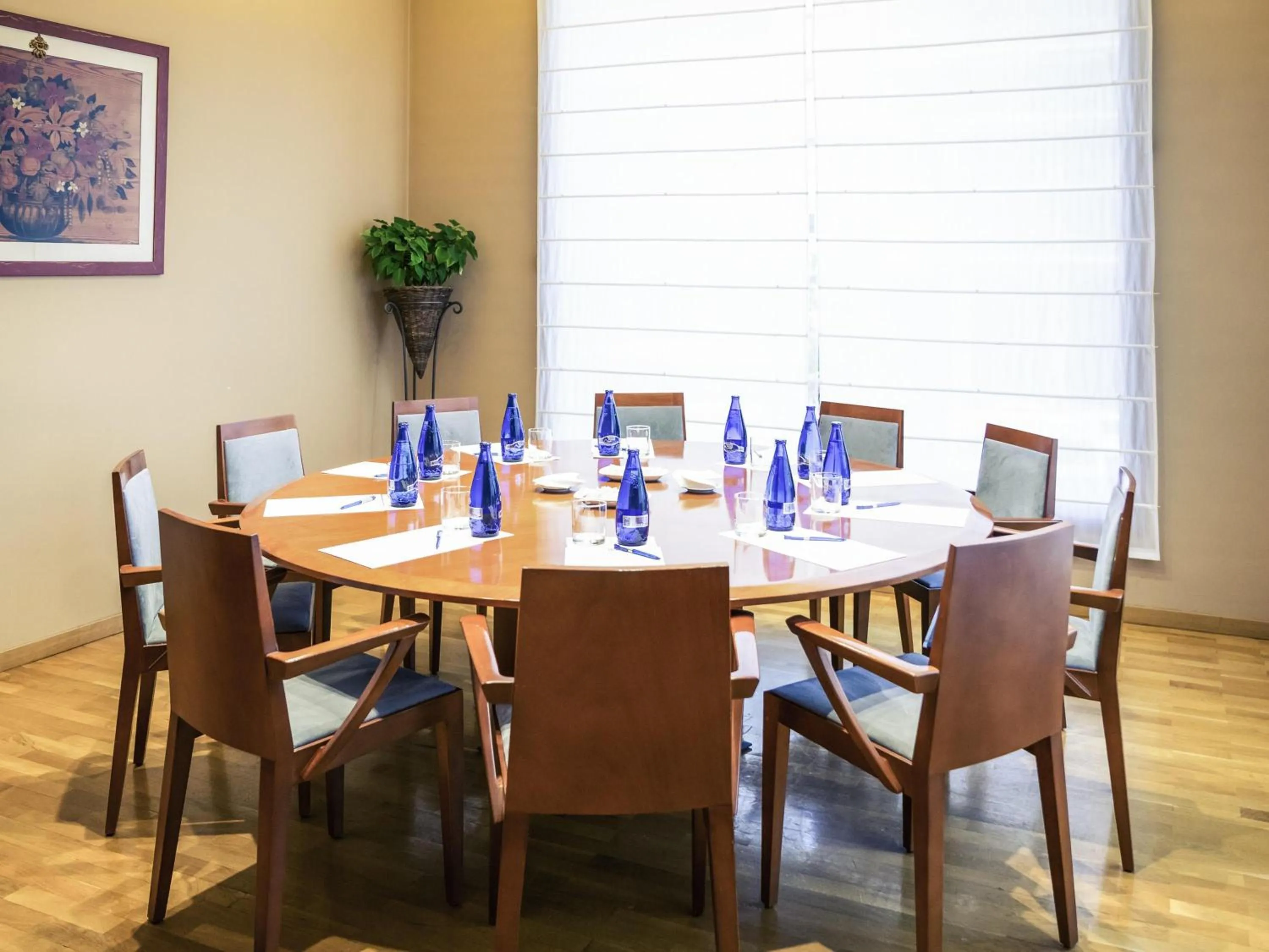 Business facilities in Mercure Carlton Rioja