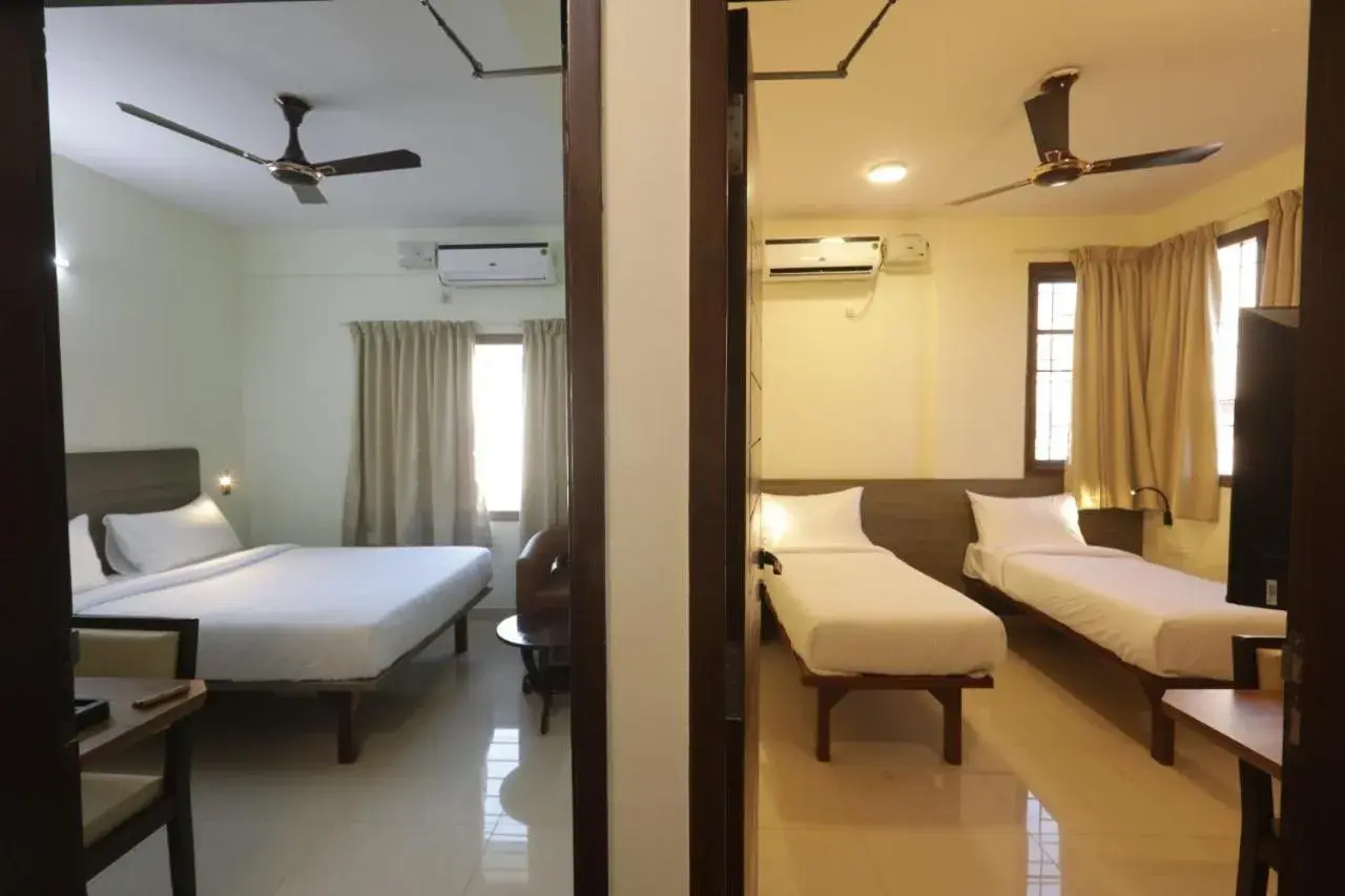 Two-Bedroom Suite in Elysian Grand Hotel Two-Bedroom Suite in Elysian Grand Hotel