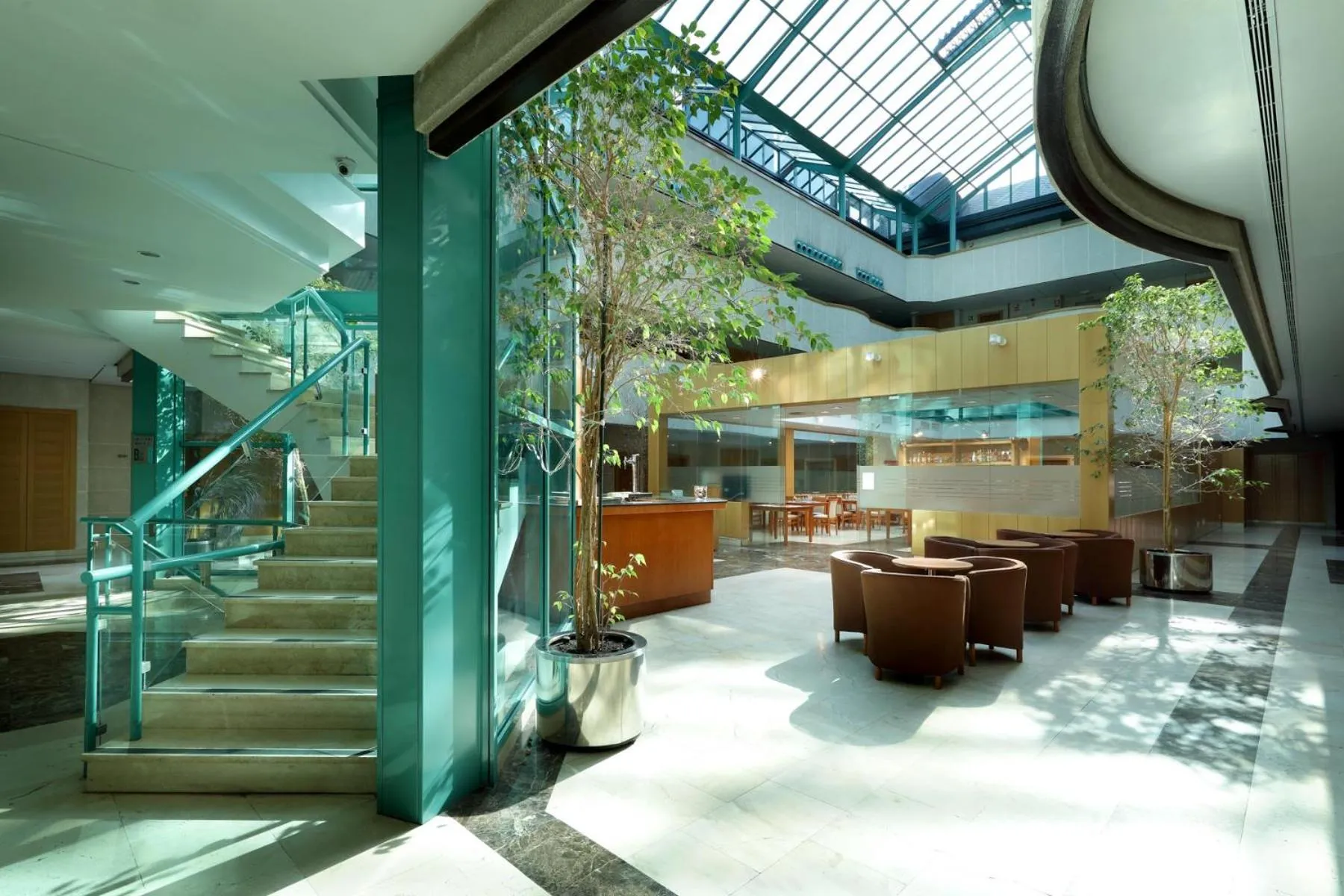 Lounge or bar in Exe Gran Hotel Almenar