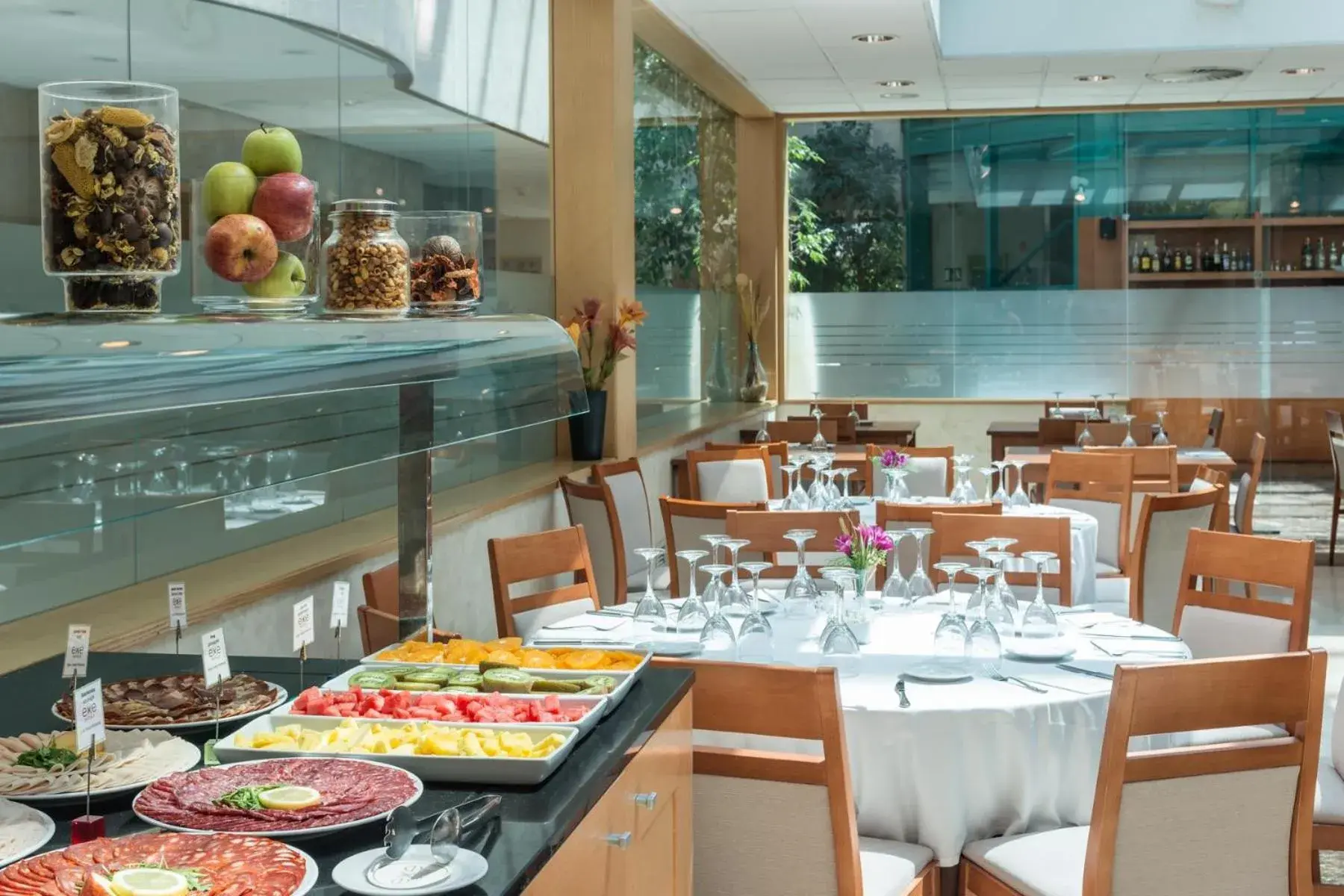 Restaurant/places to eat in Exe Gran Hotel Almenar Restaurant/places to eat in Exe Gran Hotel Almenar