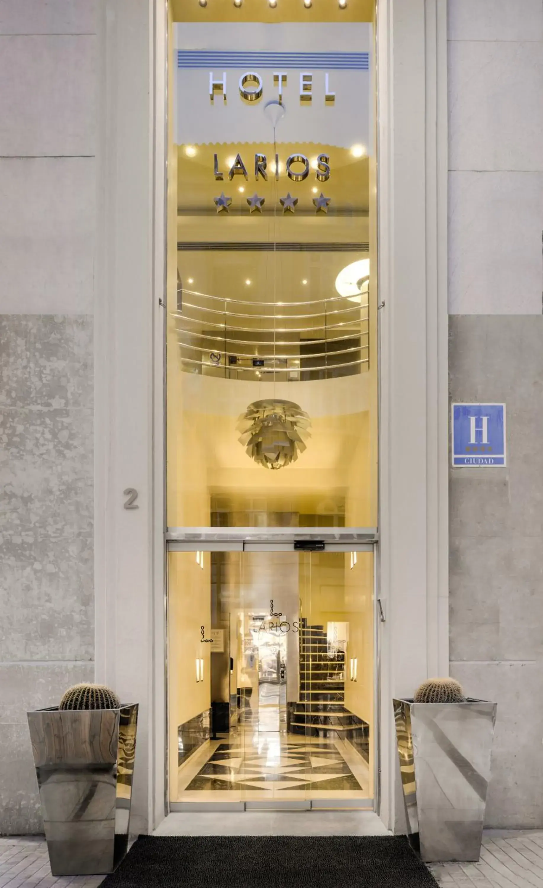 Facade/entrance in Hotel Larios Málaga Facade/entrance in Hotel Larios Málaga