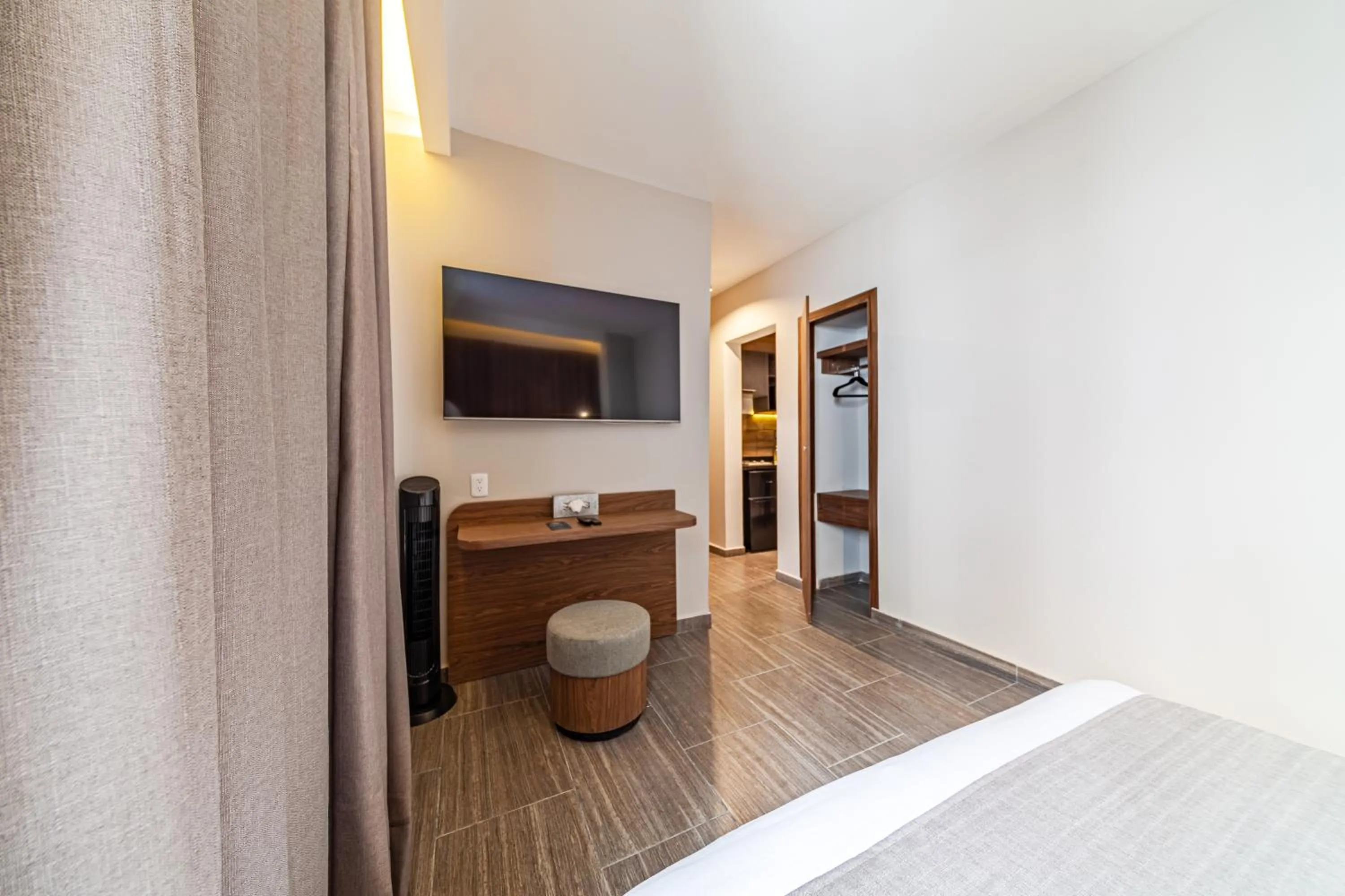 Photo of the whole room, Bed in Casa Nou