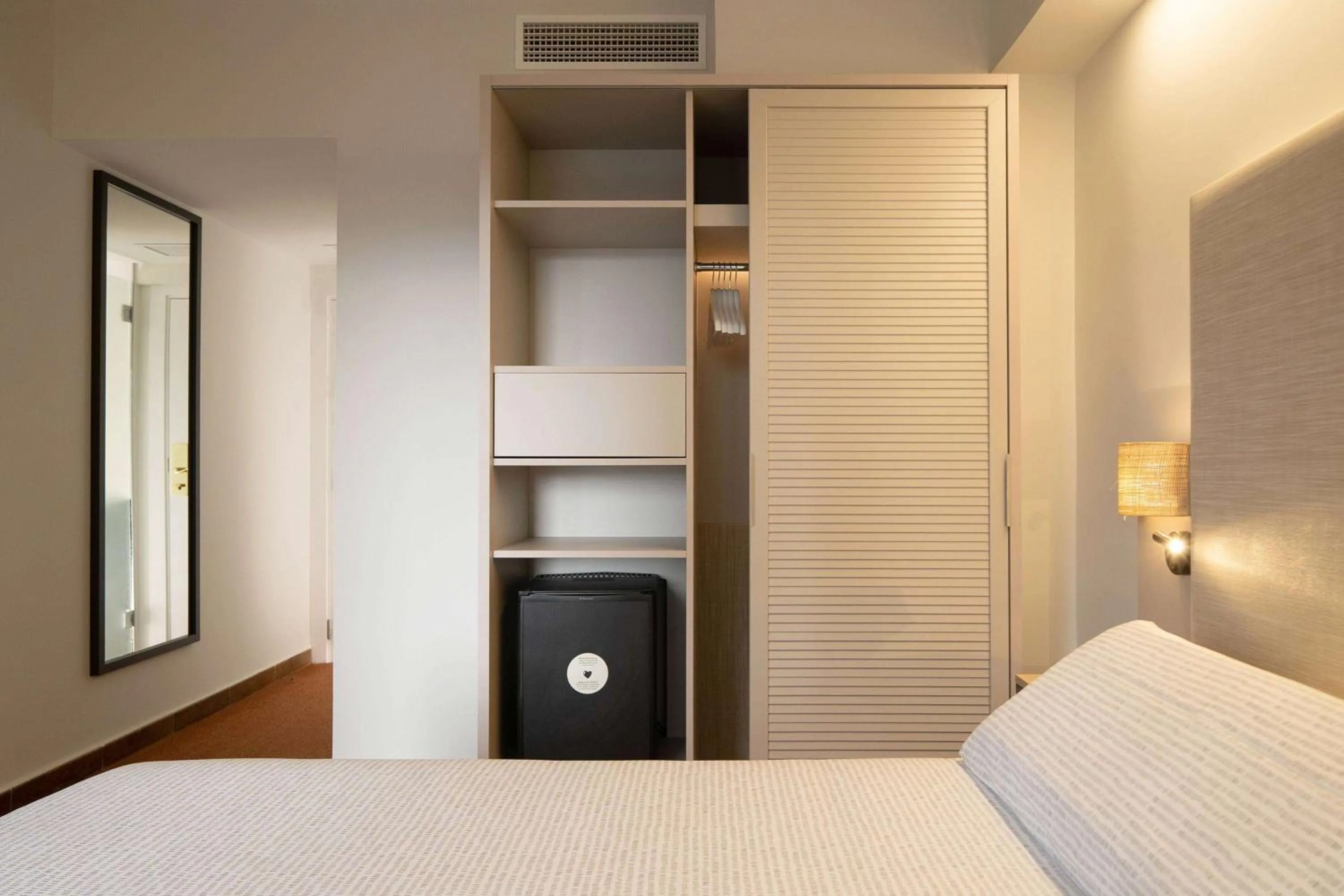 Bedroom, Bed in INNSiDE by Meliá Costablanca - Adults recommended