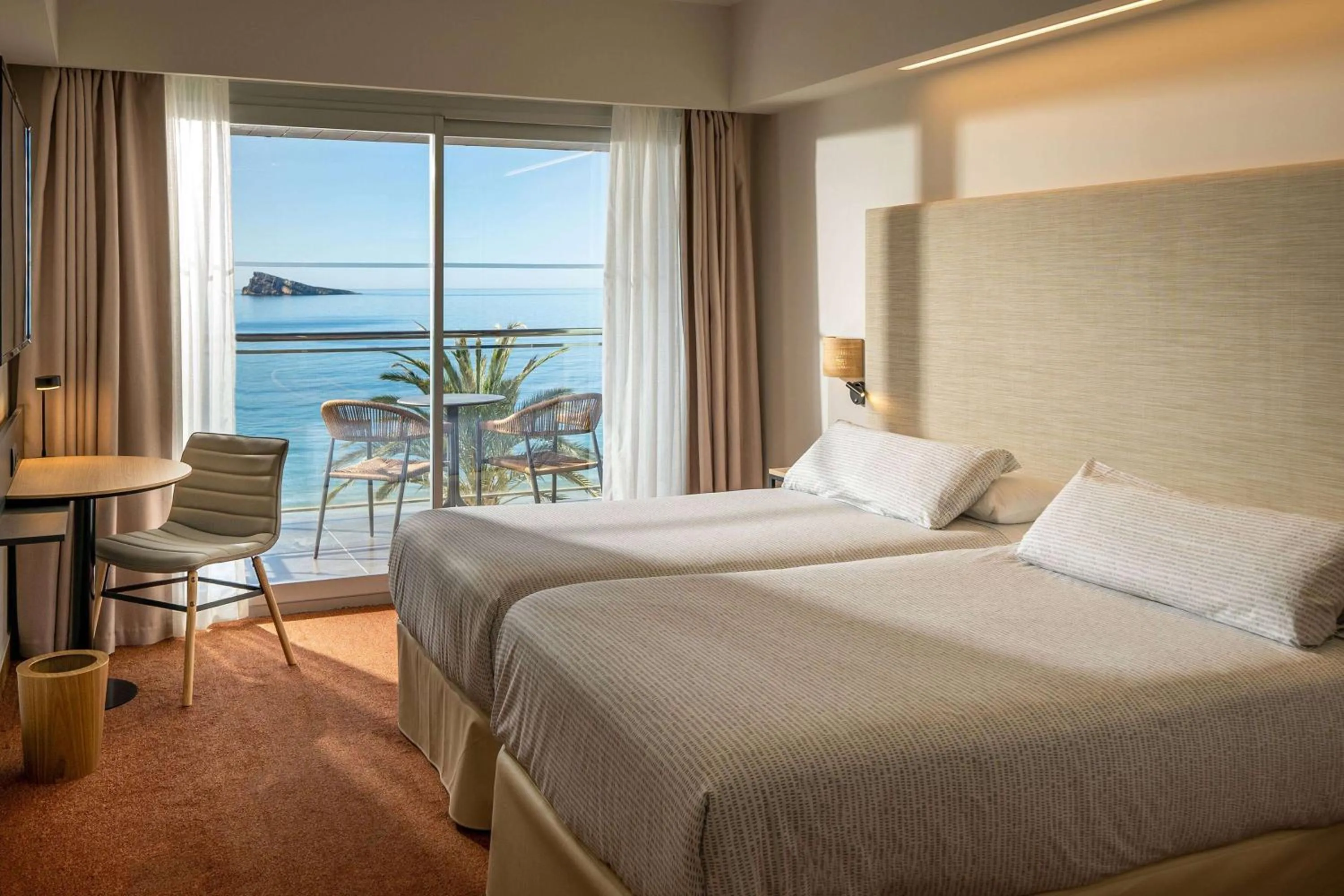 Bedroom, Bed in INNSiDE by Meliá Costablanca - Adults recommended