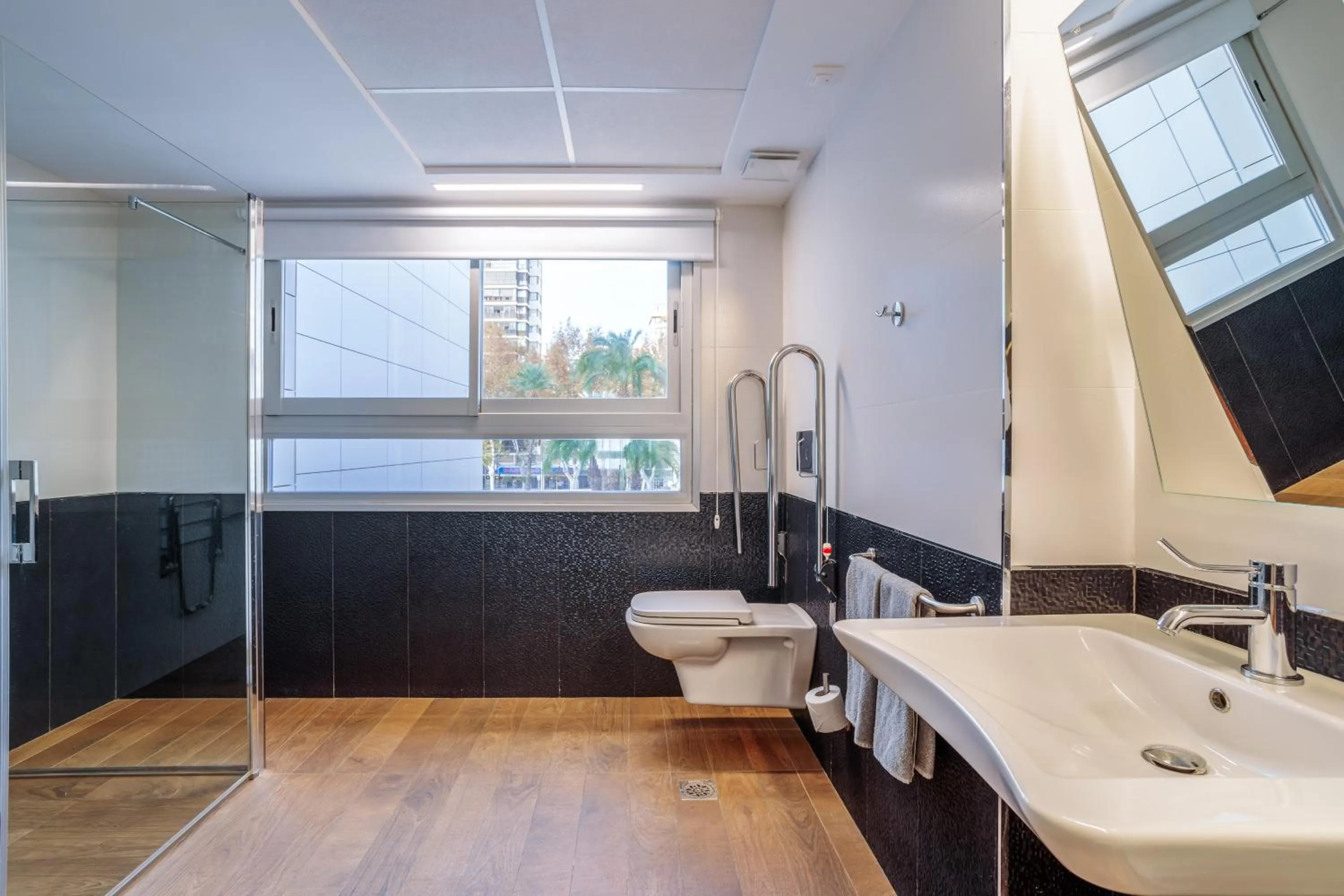 Shower in INNSiDE by Meliá Costablanca - Adults recommended