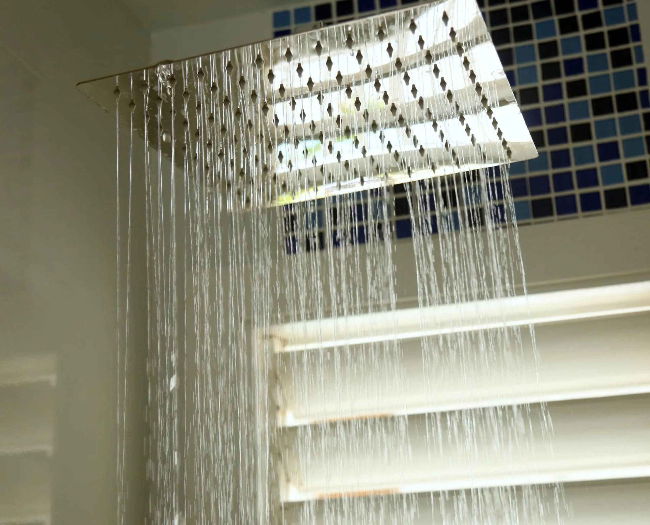 Shower in Begona Cliff Hotel