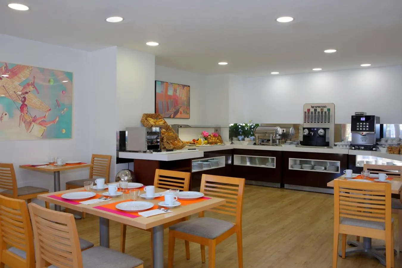 Buffet breakfast in Hotel Apartamentos Pyr Fuengirola