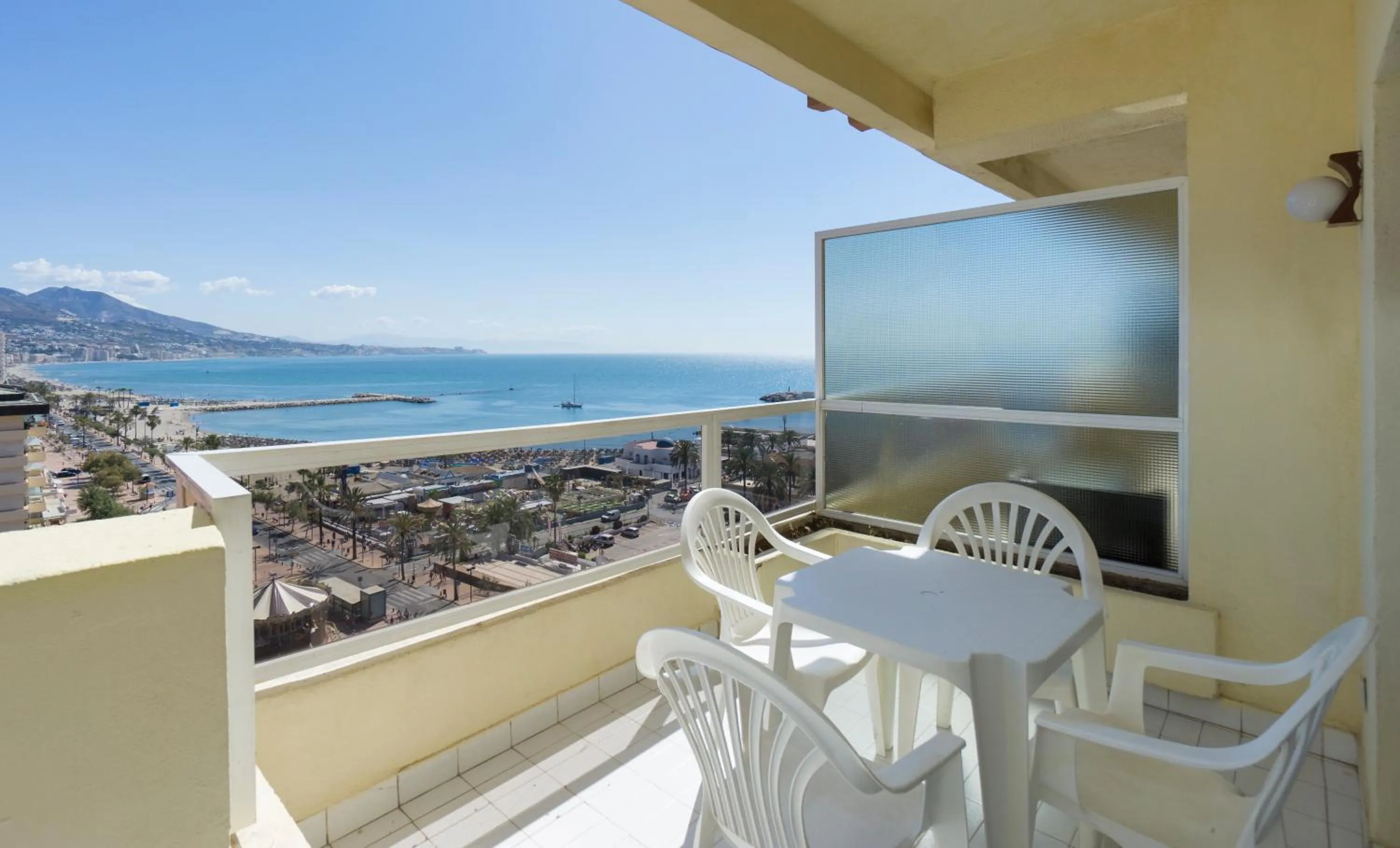 Balcony/Terrace in Hotel Apartamentos Pyr Fuengirola
