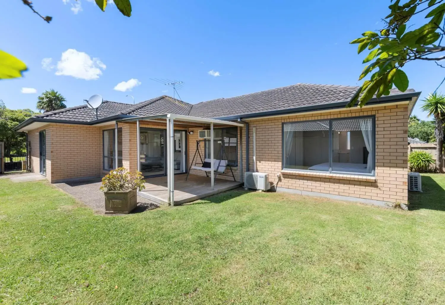 Property building in Botany Palms Motel Property building in Botany Palms Motel
