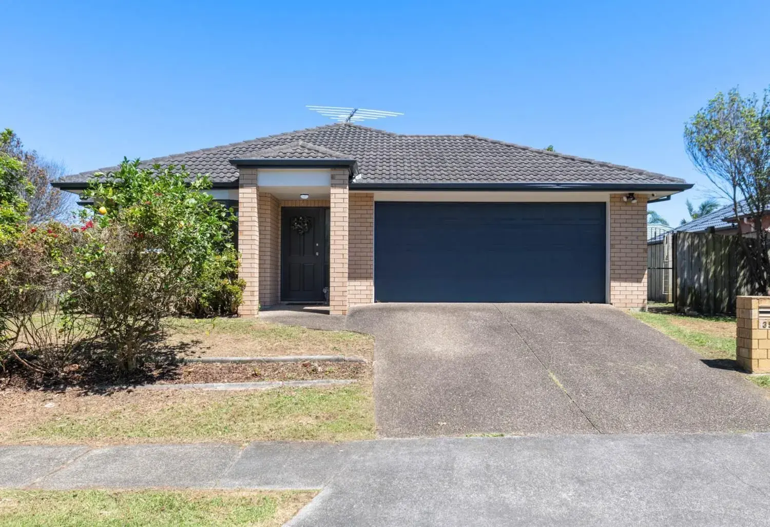 Property building in Botany Palms Motel Property building in Botany Palms Motel