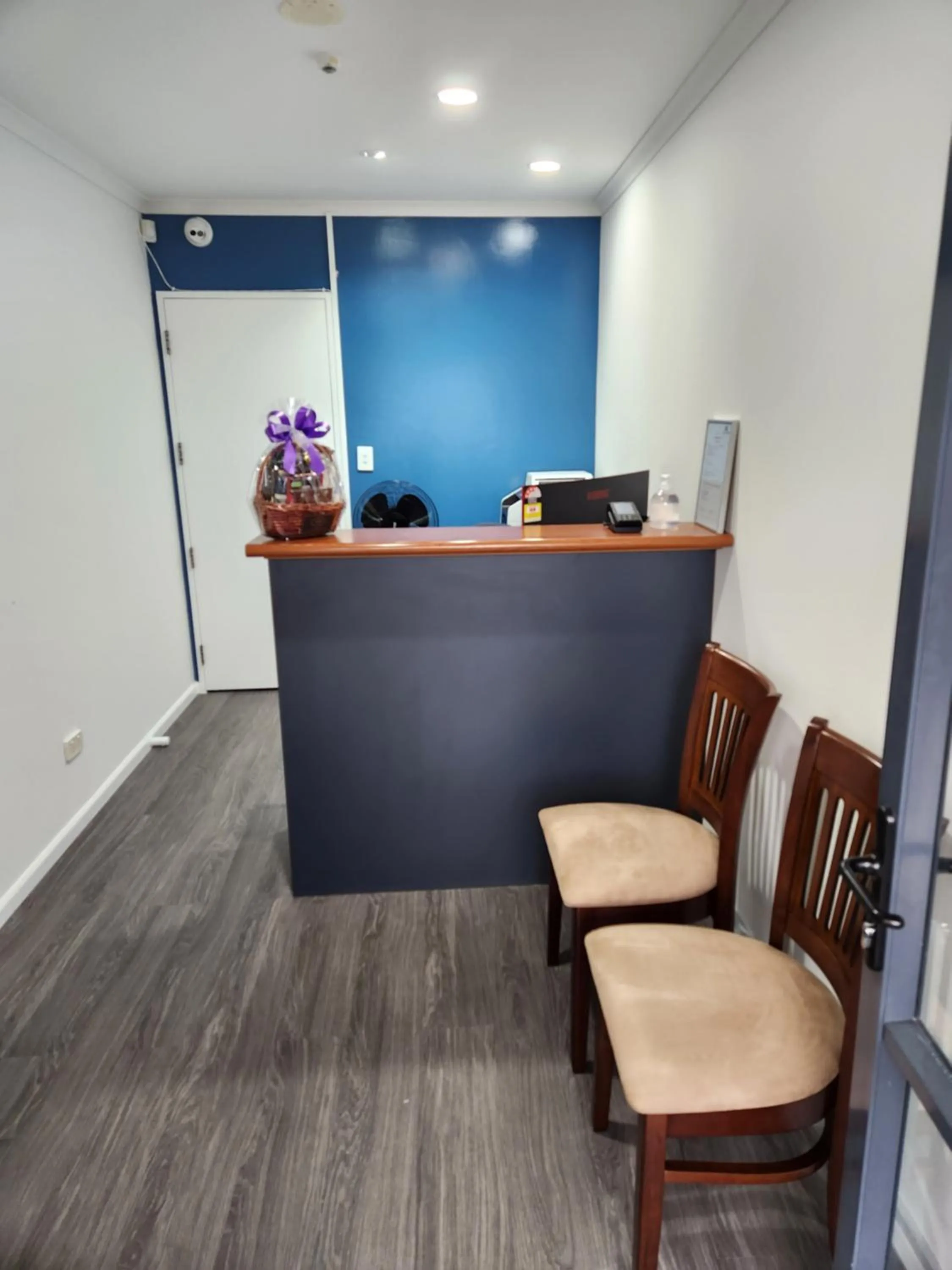 Lobby or reception in Botany Palms Motel