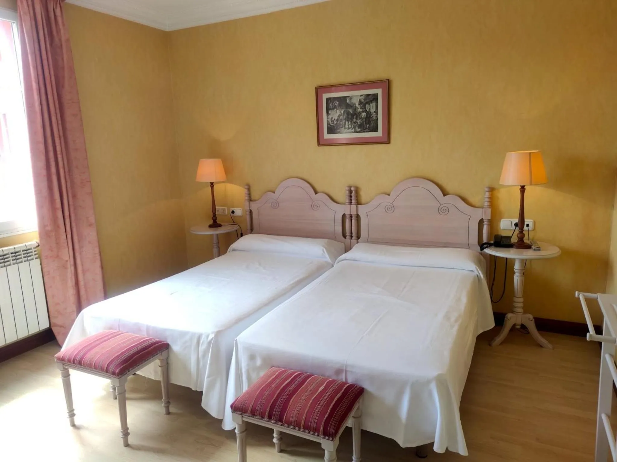 Bed in Hotel San Camilo