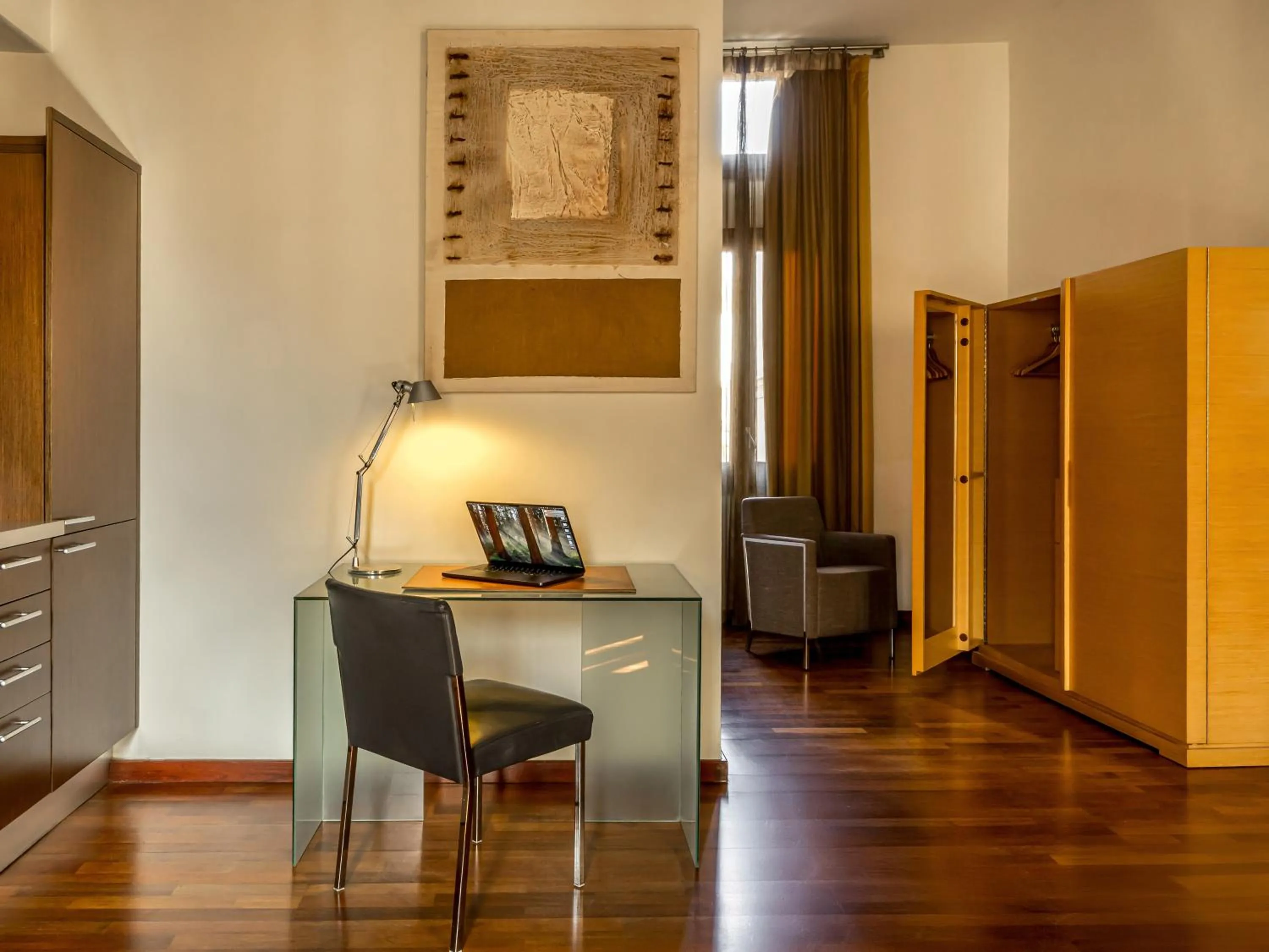 Seating area in Mercer House Bòria BCN