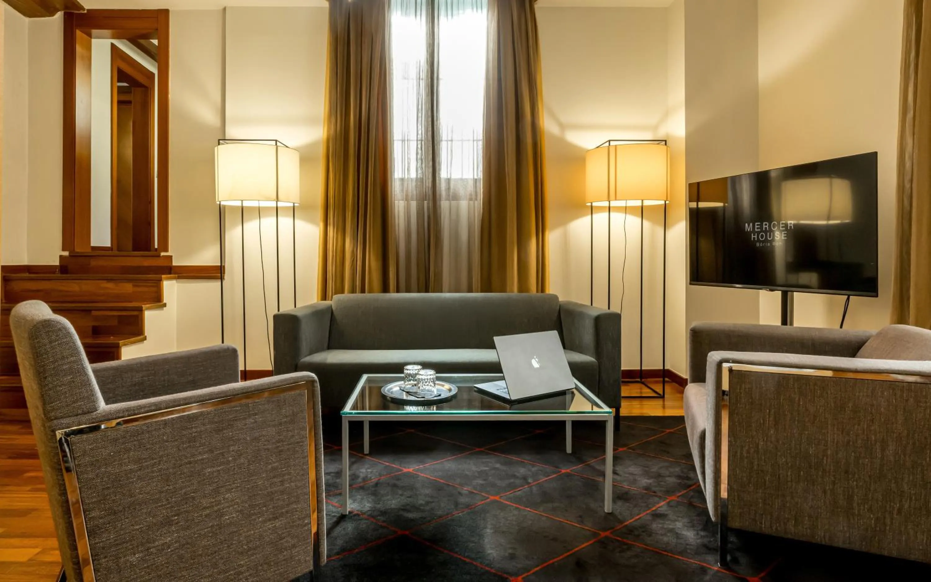 Seating area in Mercer House Bòria BCN