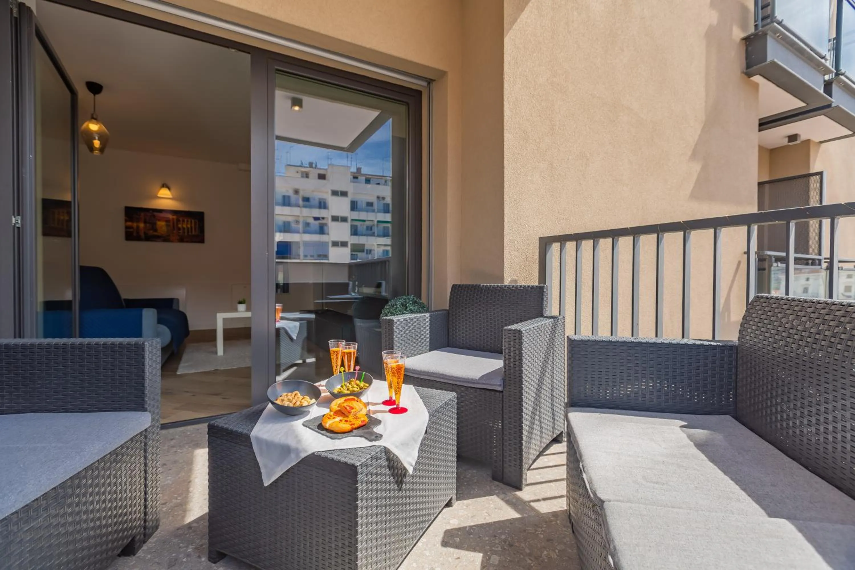 AureaLiving - Trastevere Suite with Rooftop & Gym, Your place in Rome