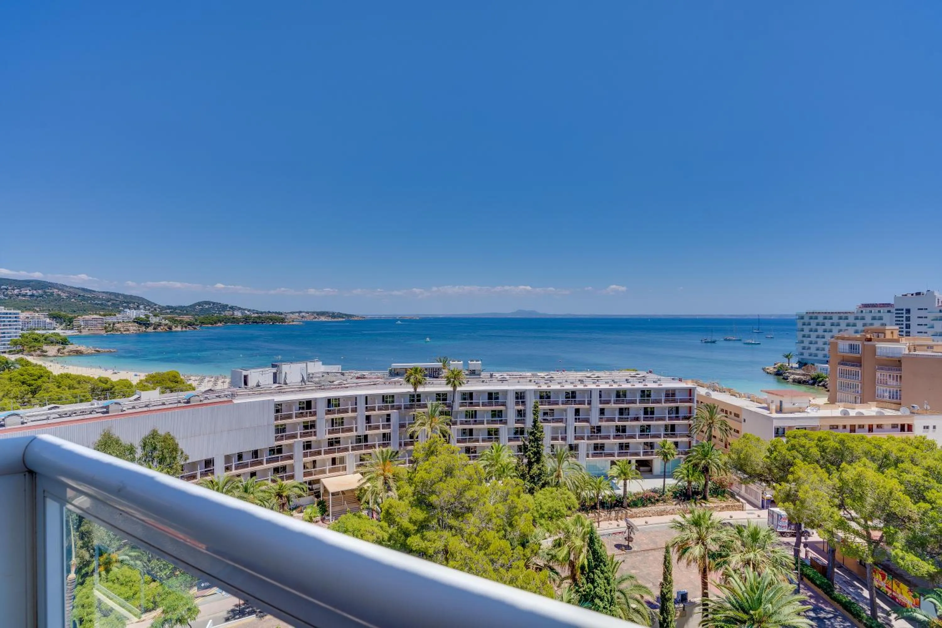 Balcony/Terrace in Las Palomas Apartments Econotels