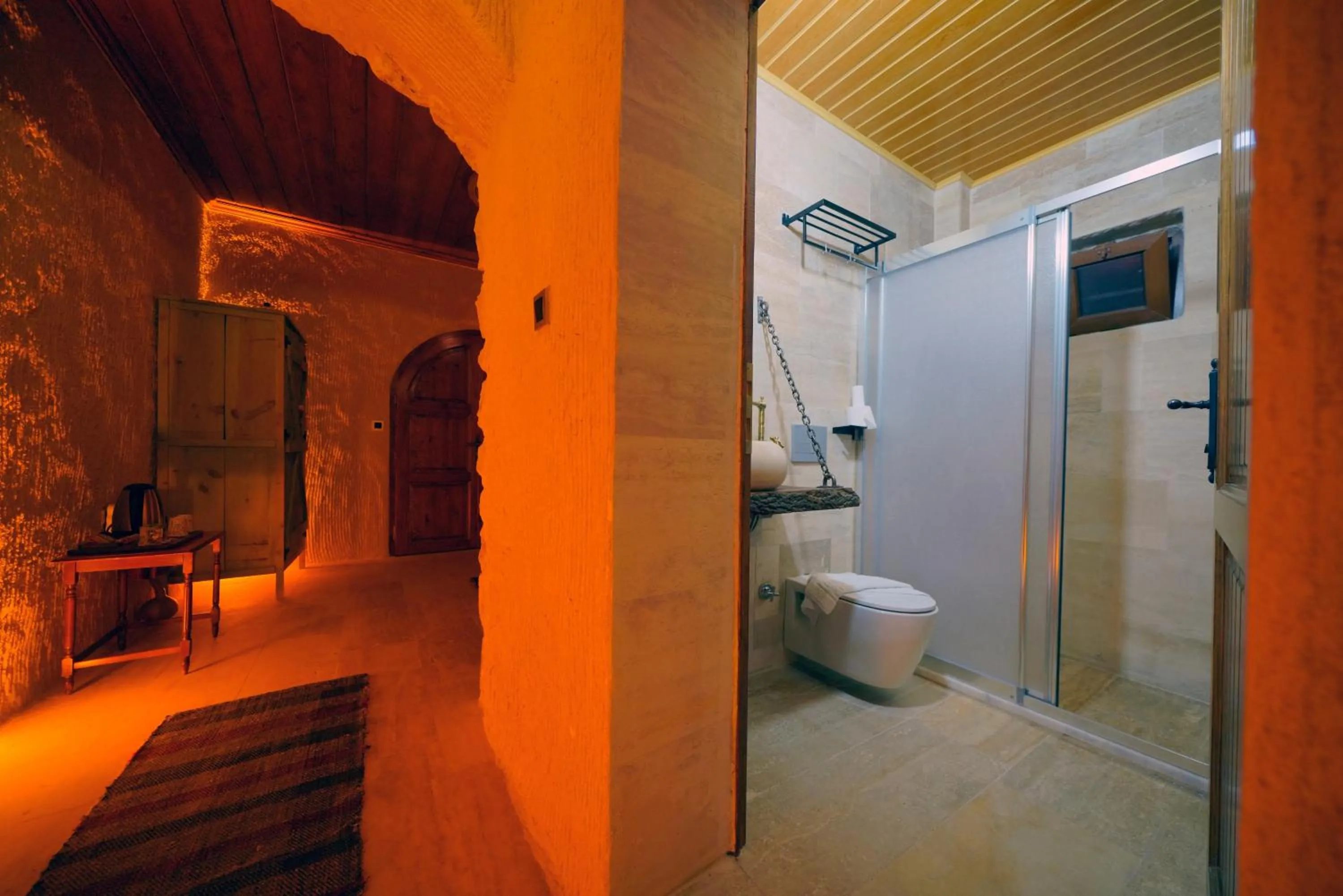 Shower in Babili Cappadocia Cave