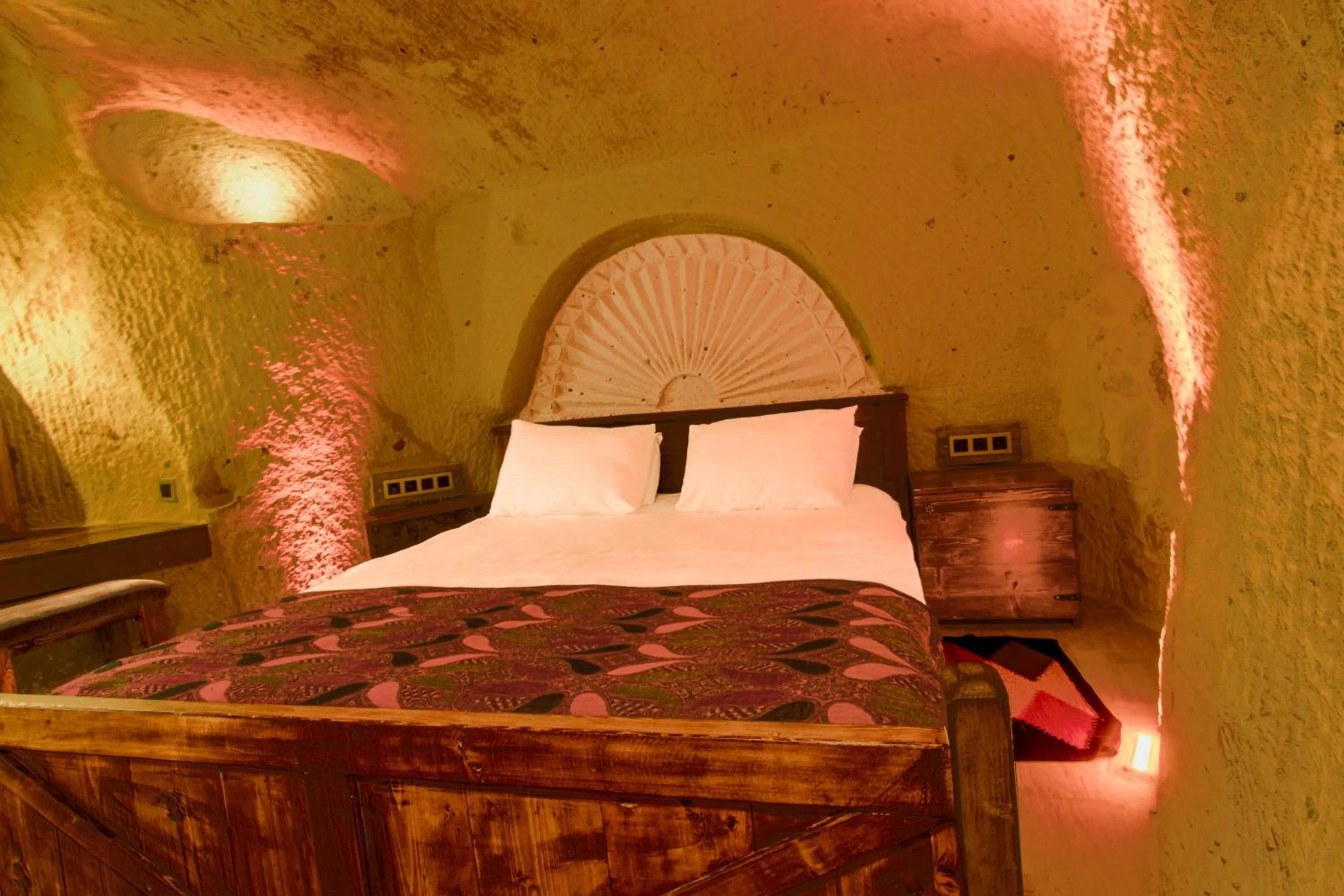 Bed in Babili Cappadocia Cave