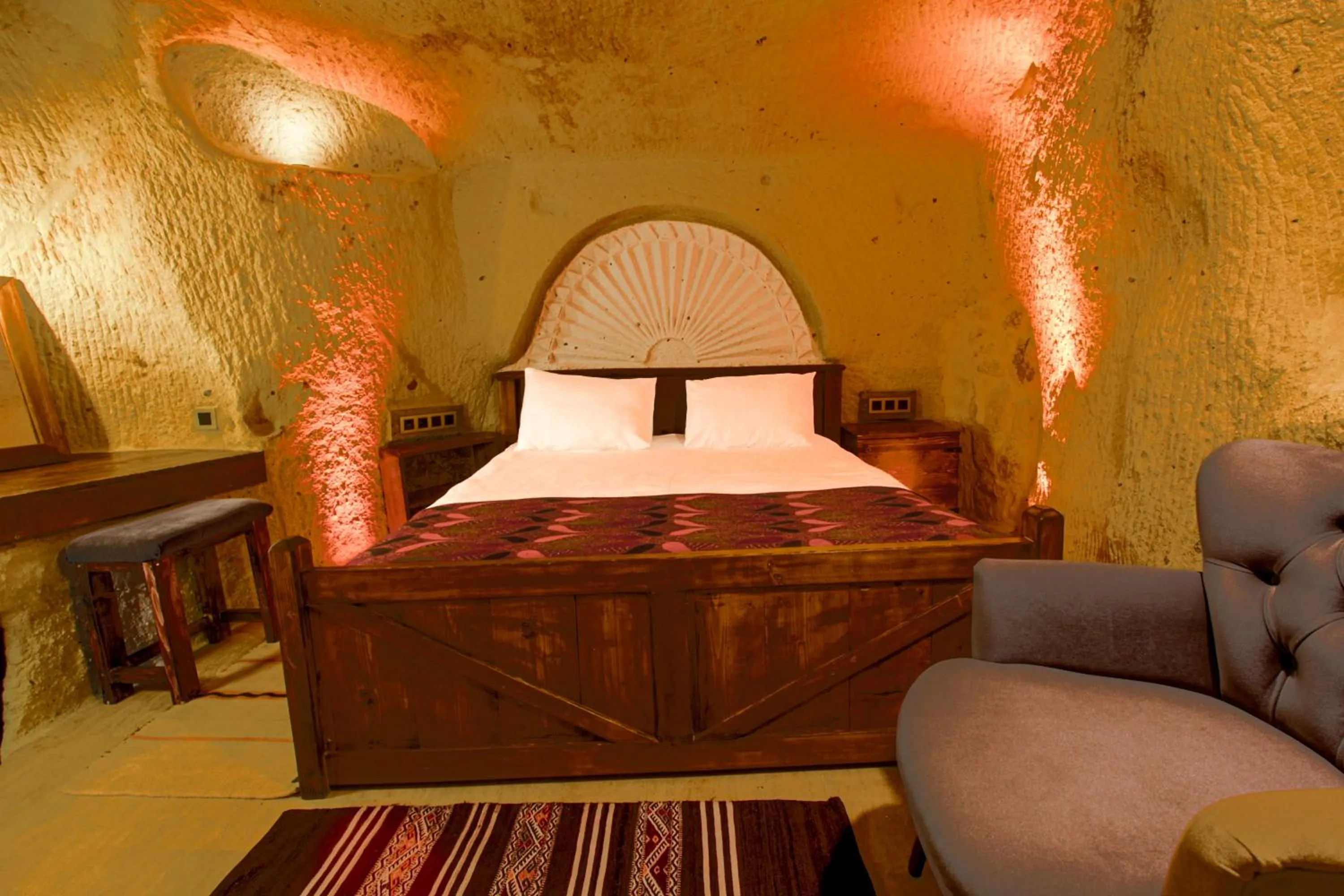 Bed in Babili Cappadocia Cave