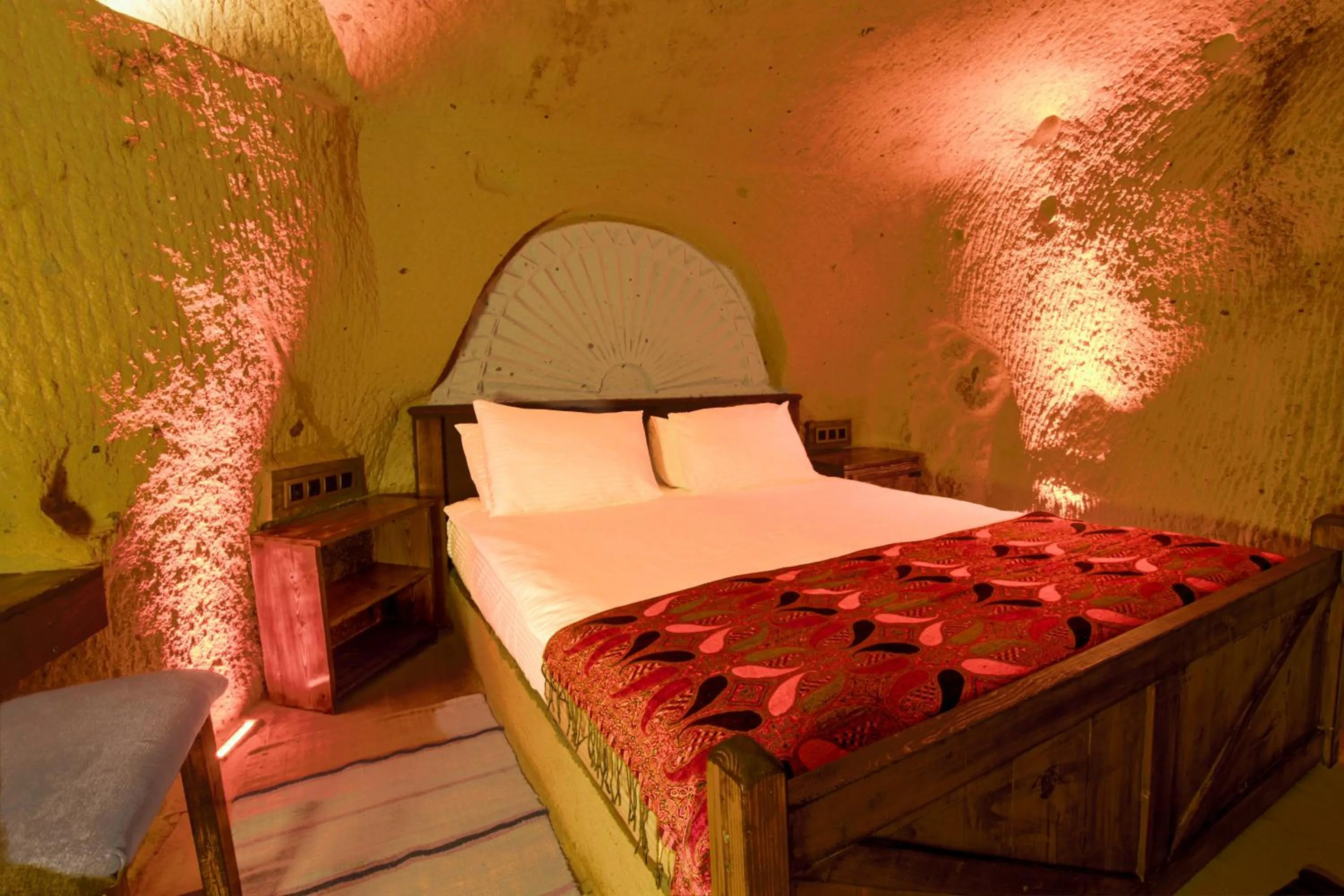 Bed in Babili Cappadocia Cave