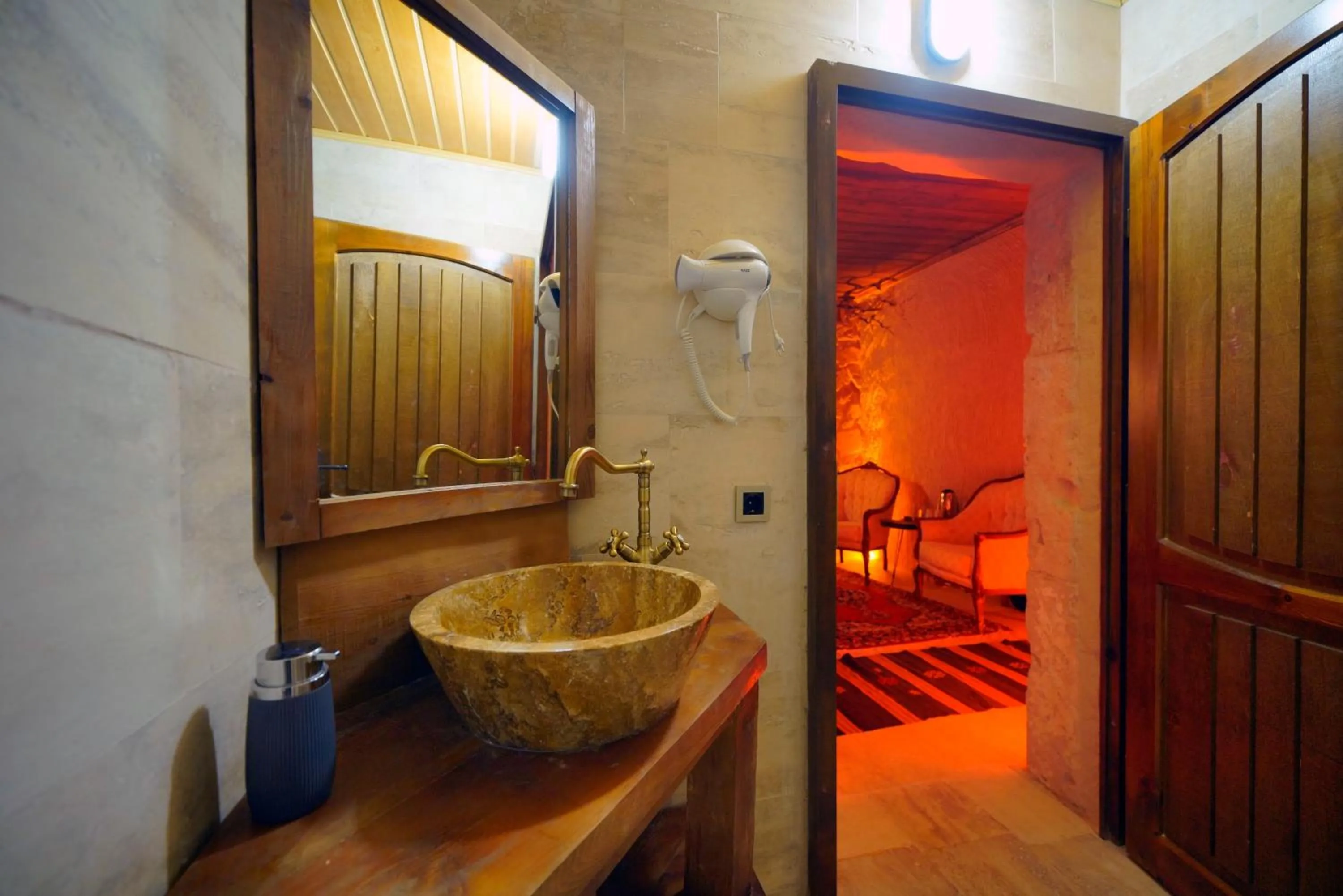 Shower in Babili Cappadocia Cave