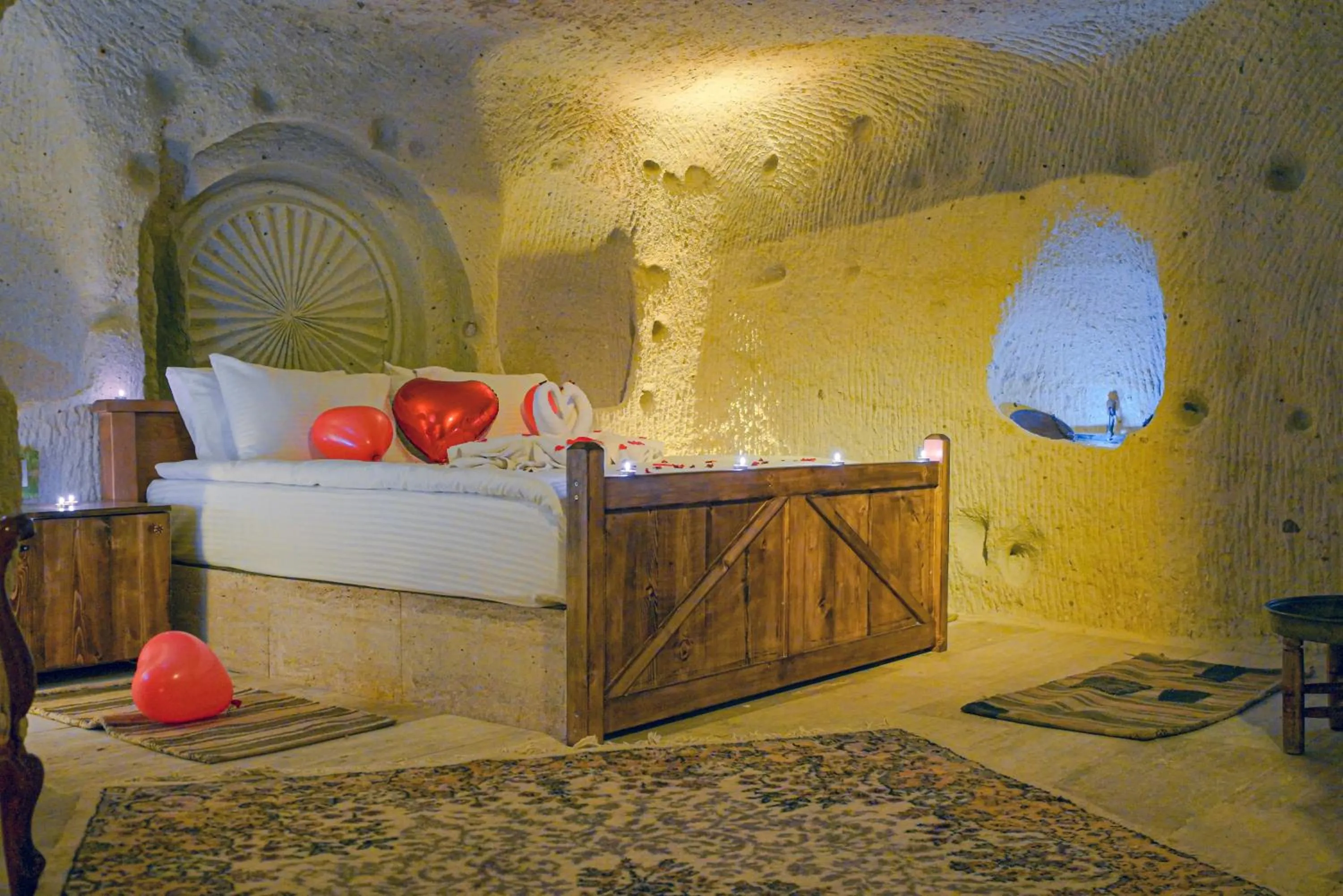 Bedroom in Babili Cappadocia Cave