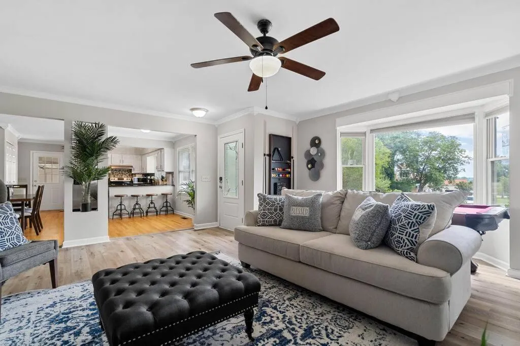 Cozy Lake Home - Jacuzzi King Bed Marina Access