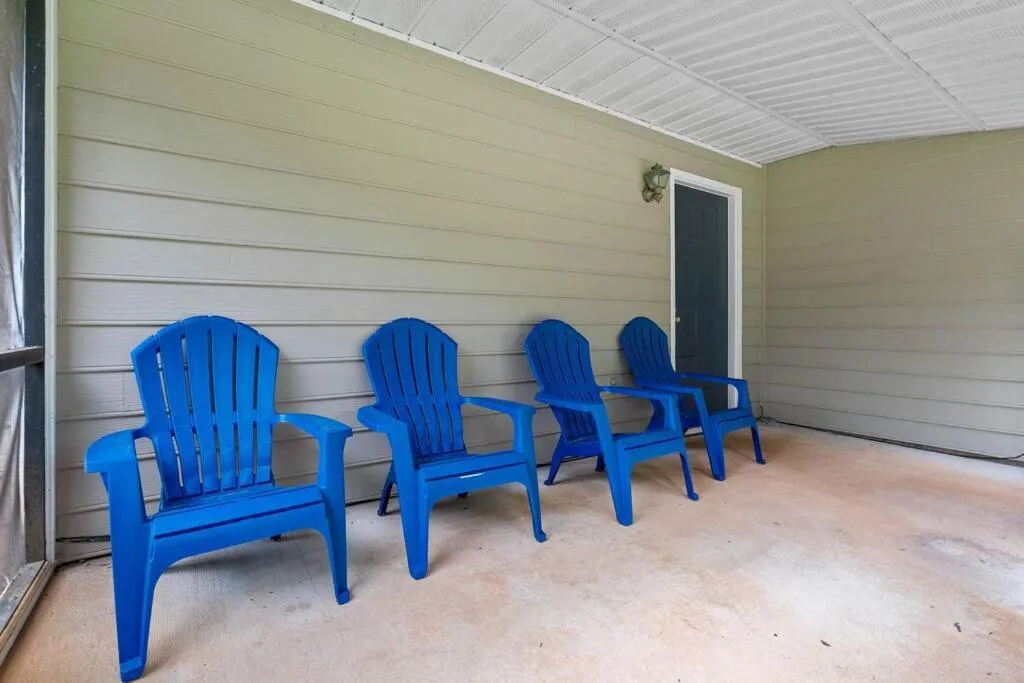 Cozy Lake Home - Jacuzzi King Bed Marina Access