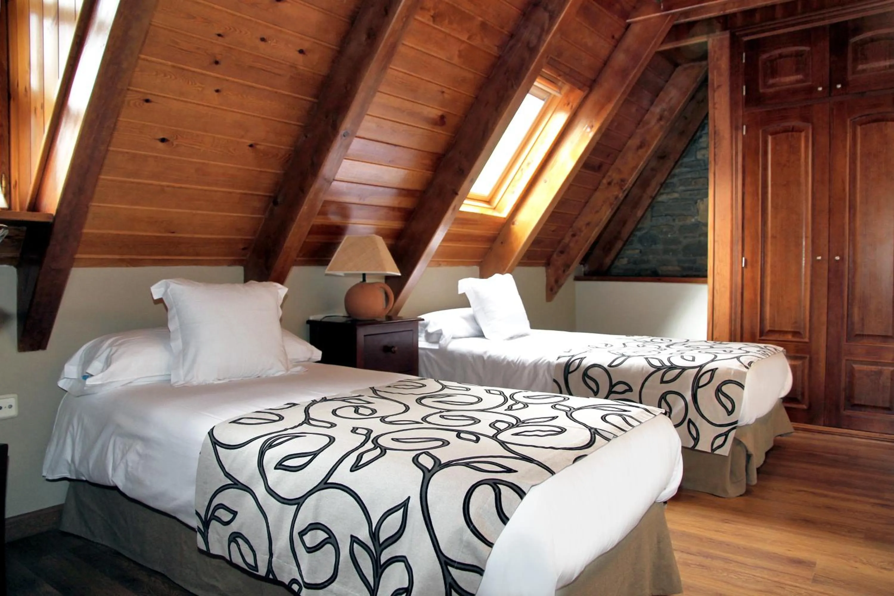 Apartamentos Deth Camin Reiau