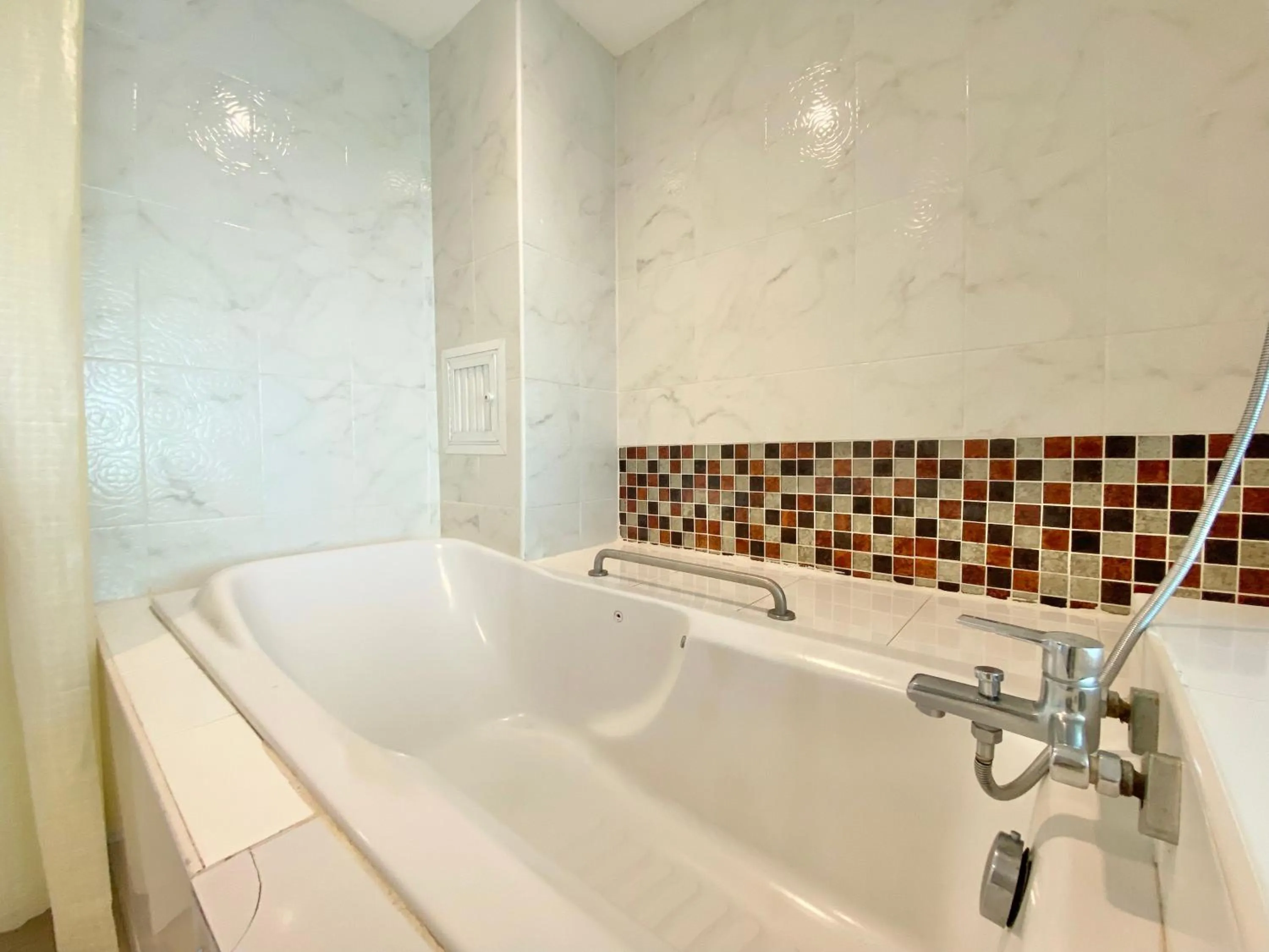 Bathroom in Patong Platinum