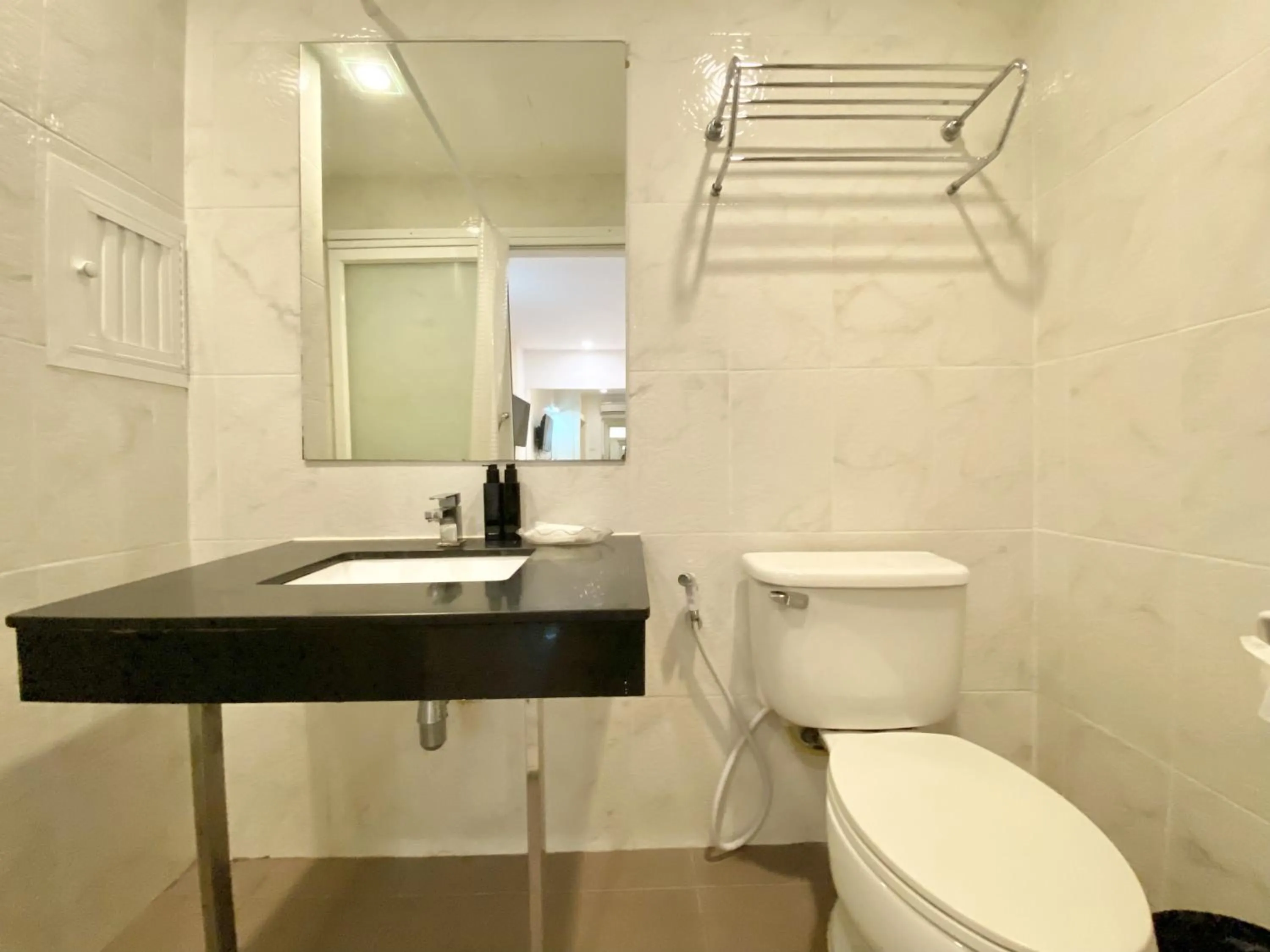 Toilet in Patong Platinum