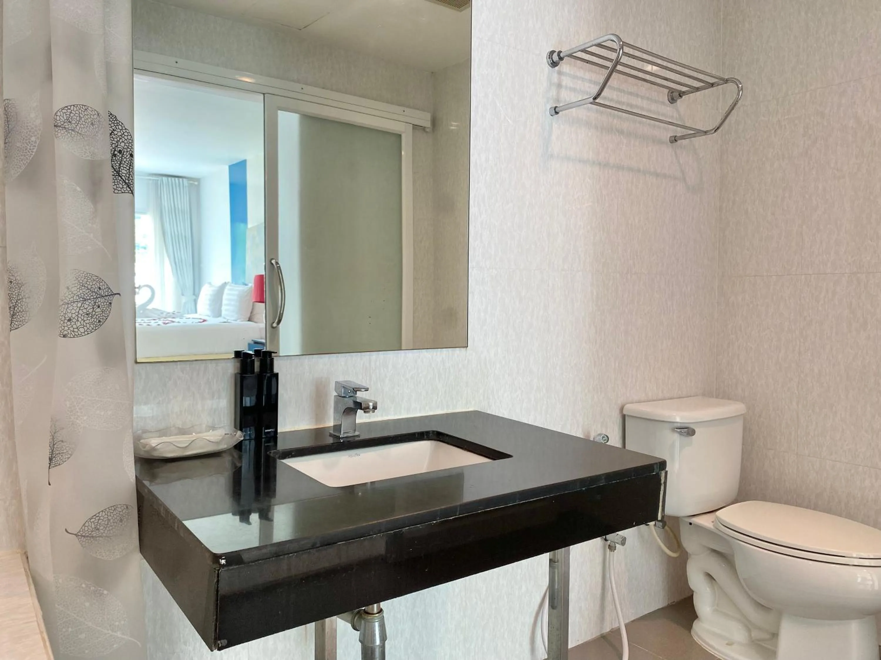 Toilet in Patong Platinum