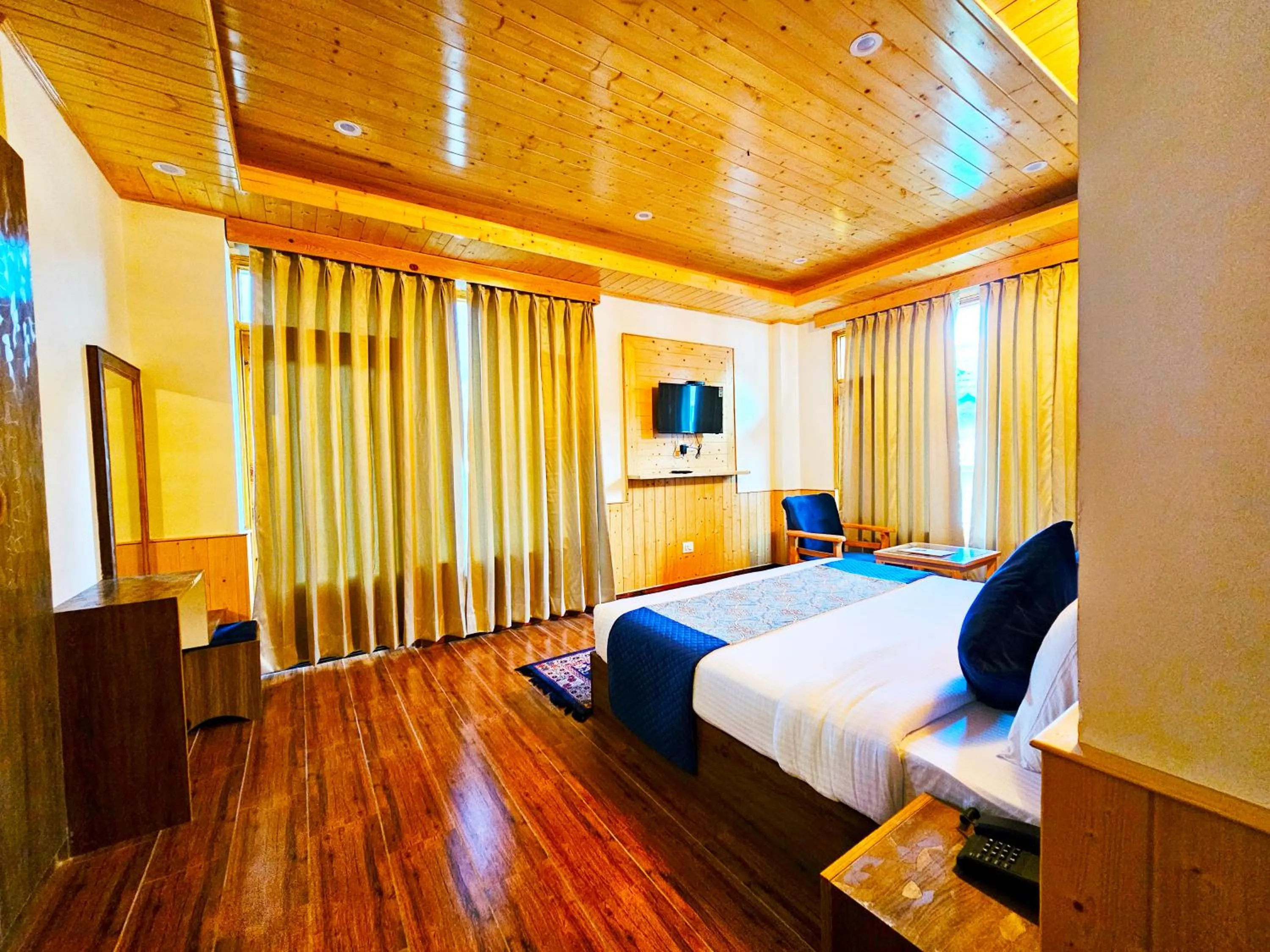 VIP in Hotel Marina Heights