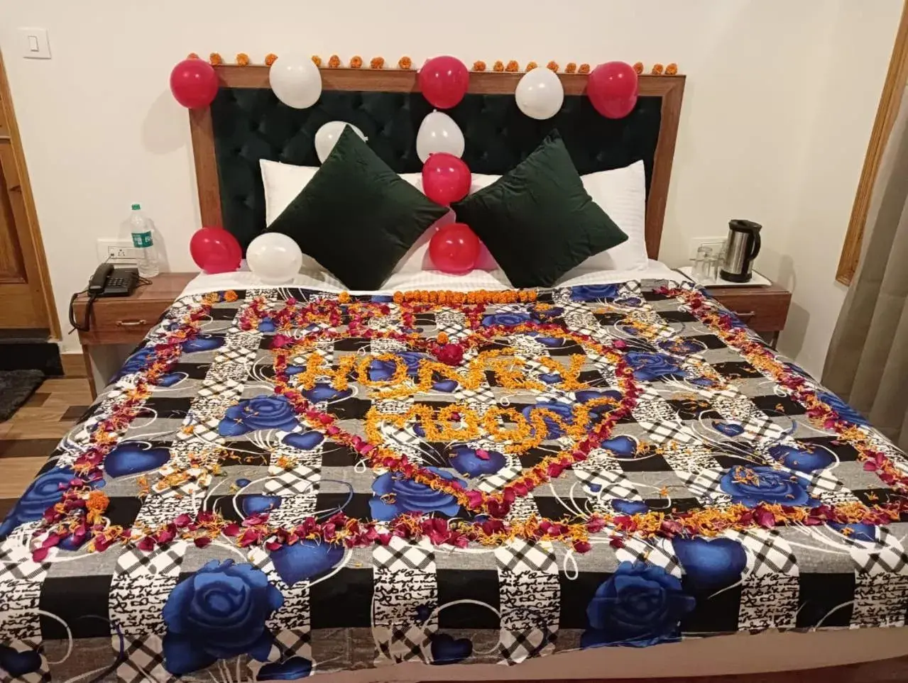 Bed in Hotel Marina Heights Bed in Hotel Marina Heights