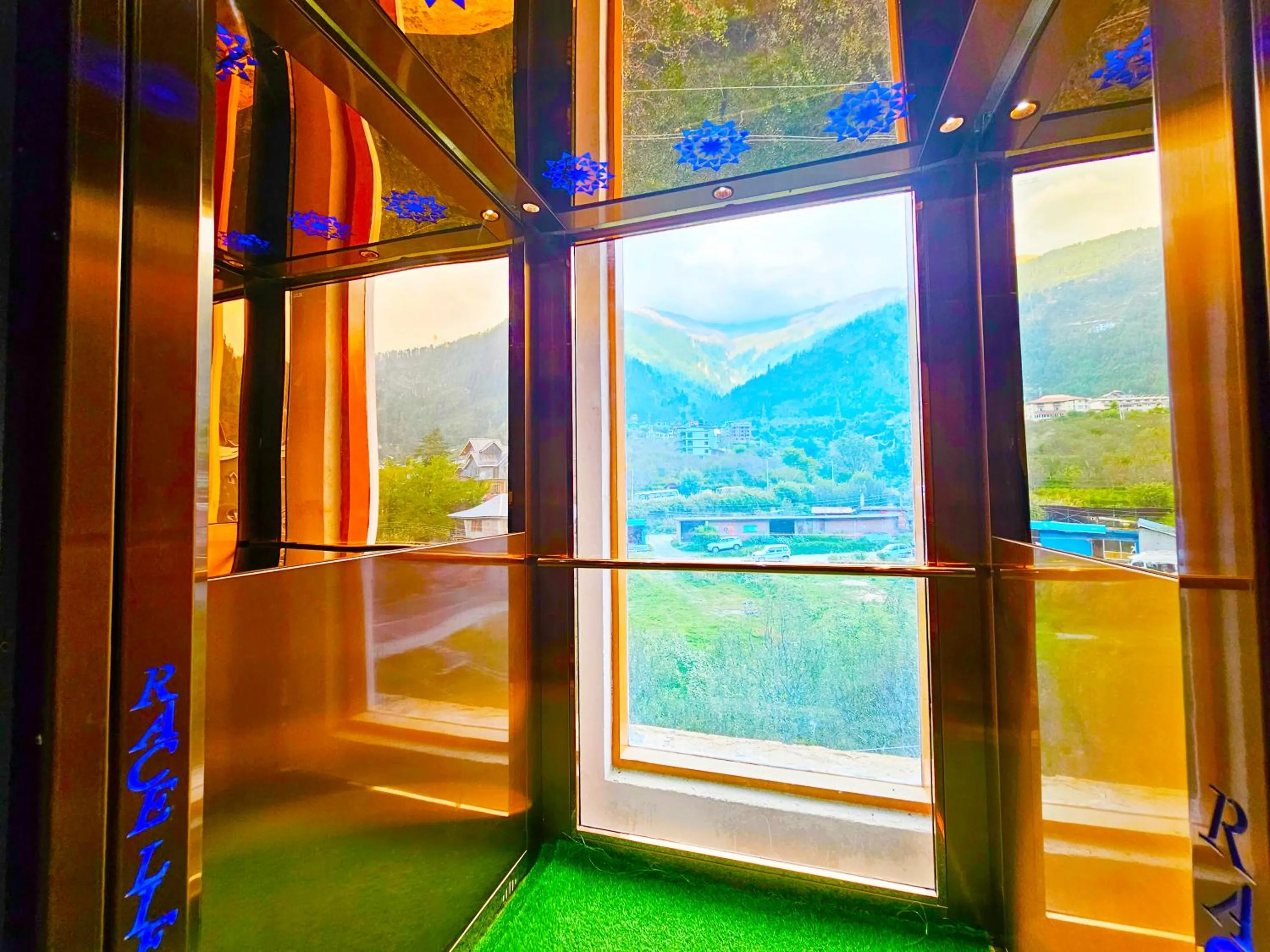 elevator in Hotel Marina Heights