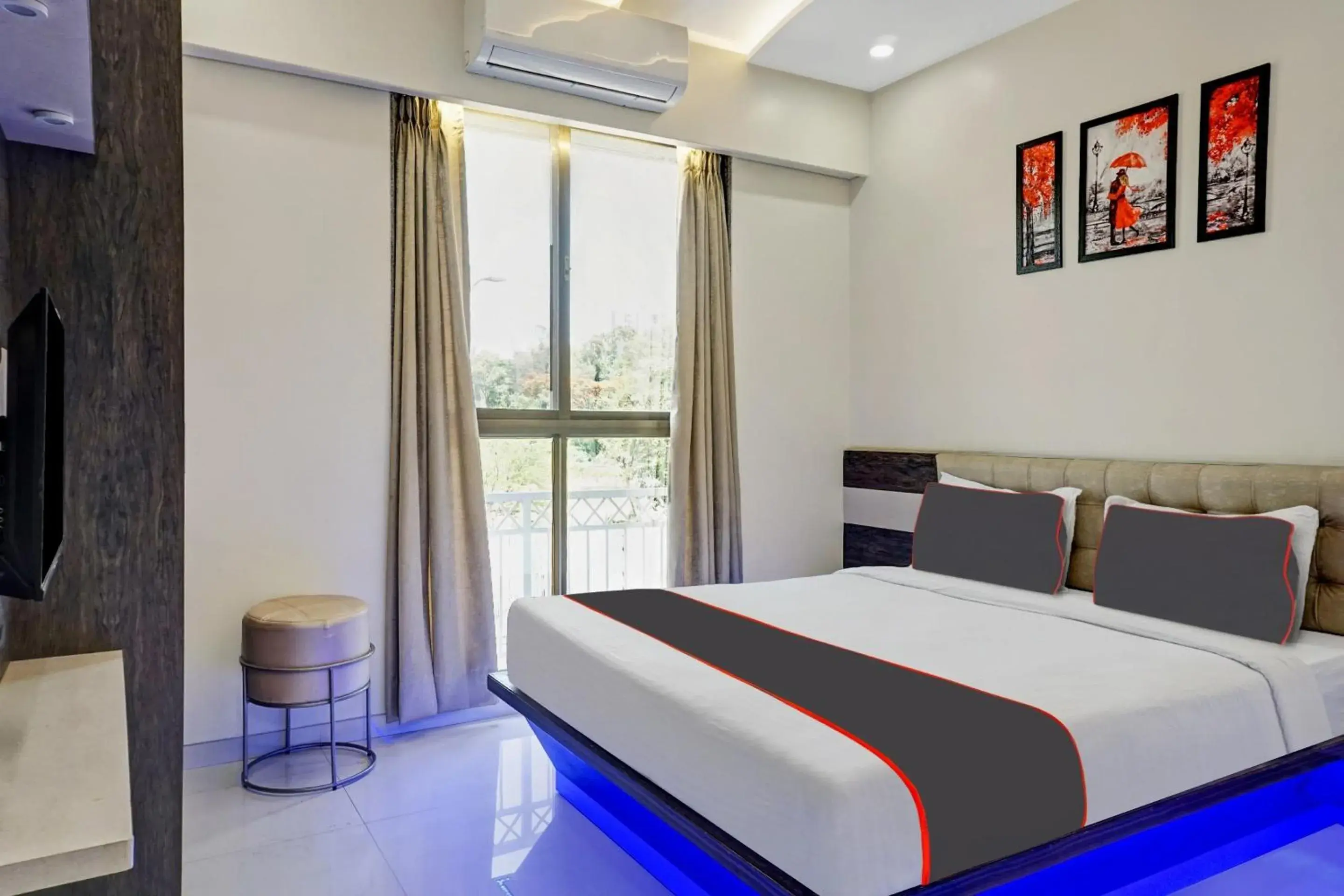 Bedroom, Bed in Super Townhouse Poona Royal Bedroom, Bed in Super Townhouse Poona Royal
