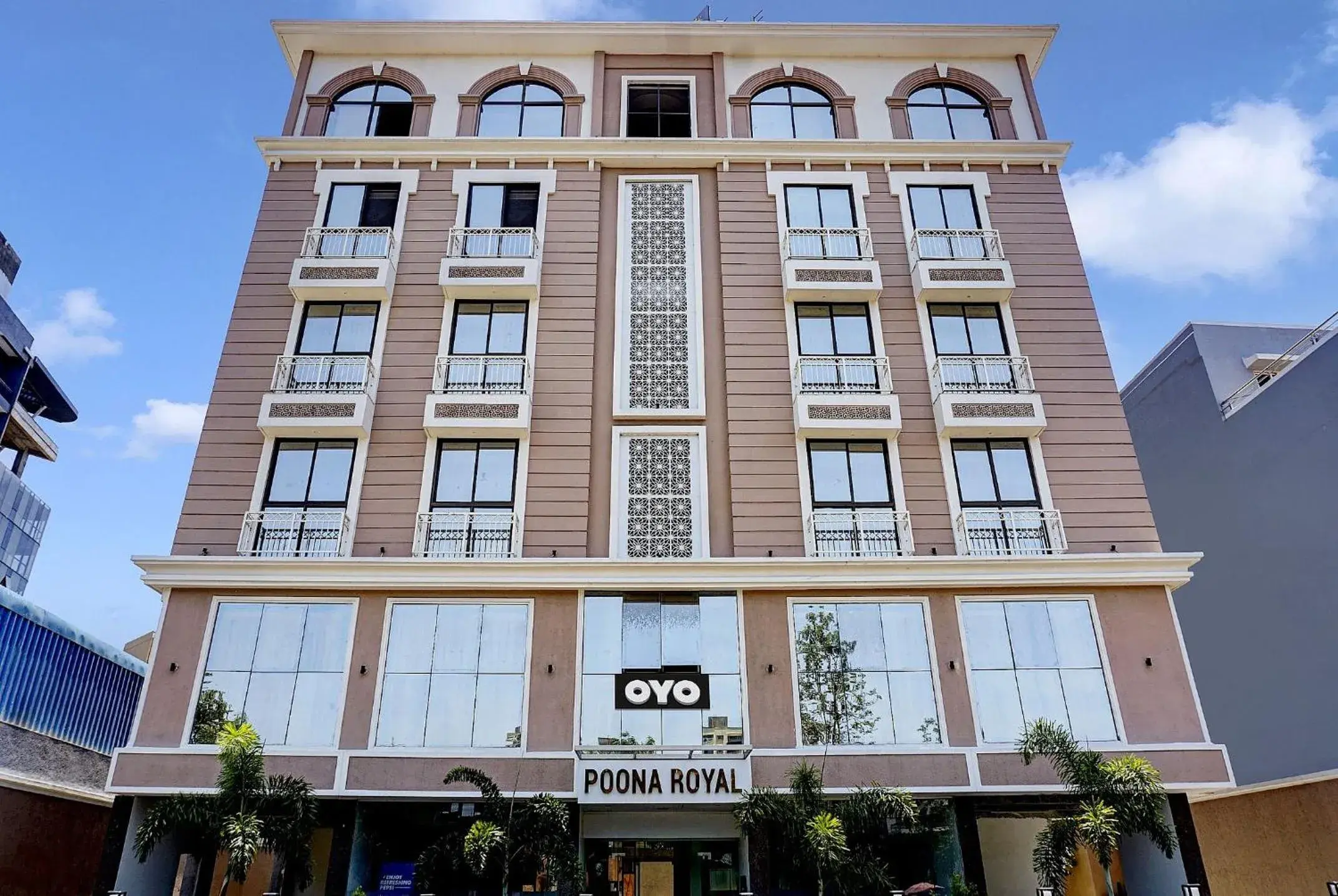 Facade/entrance in Super Townhouse Poona Royal Facade/entrance in Super Townhouse Poona Royal