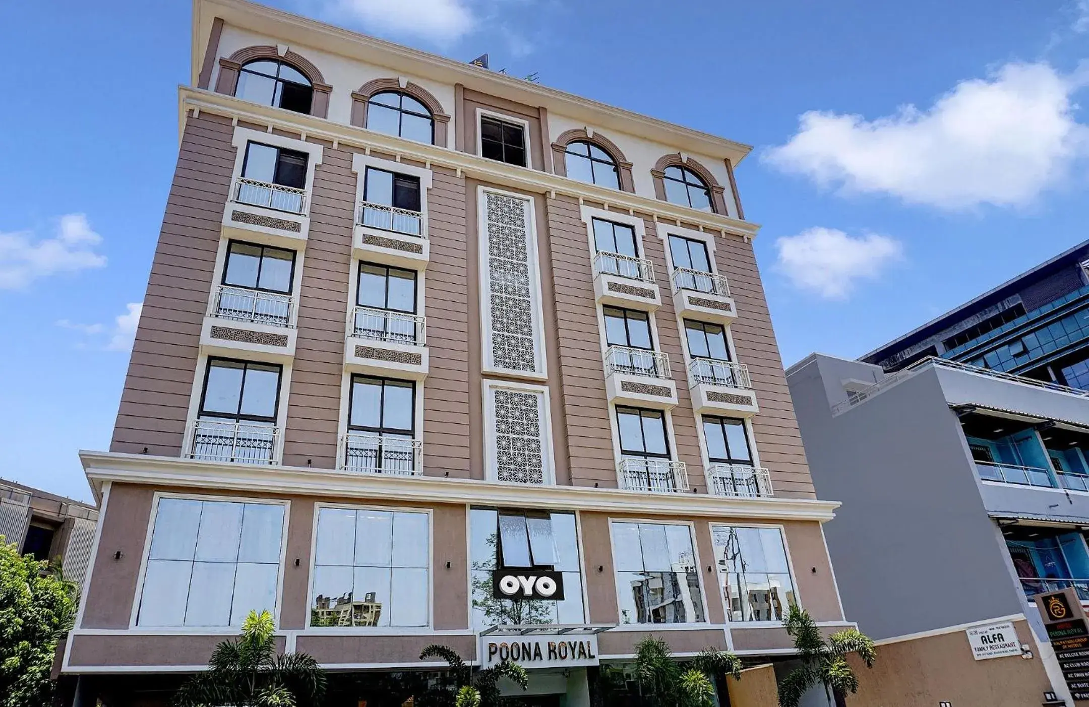 Facade/entrance in Super Townhouse Poona Royal Facade/entrance in Super Townhouse Poona Royal