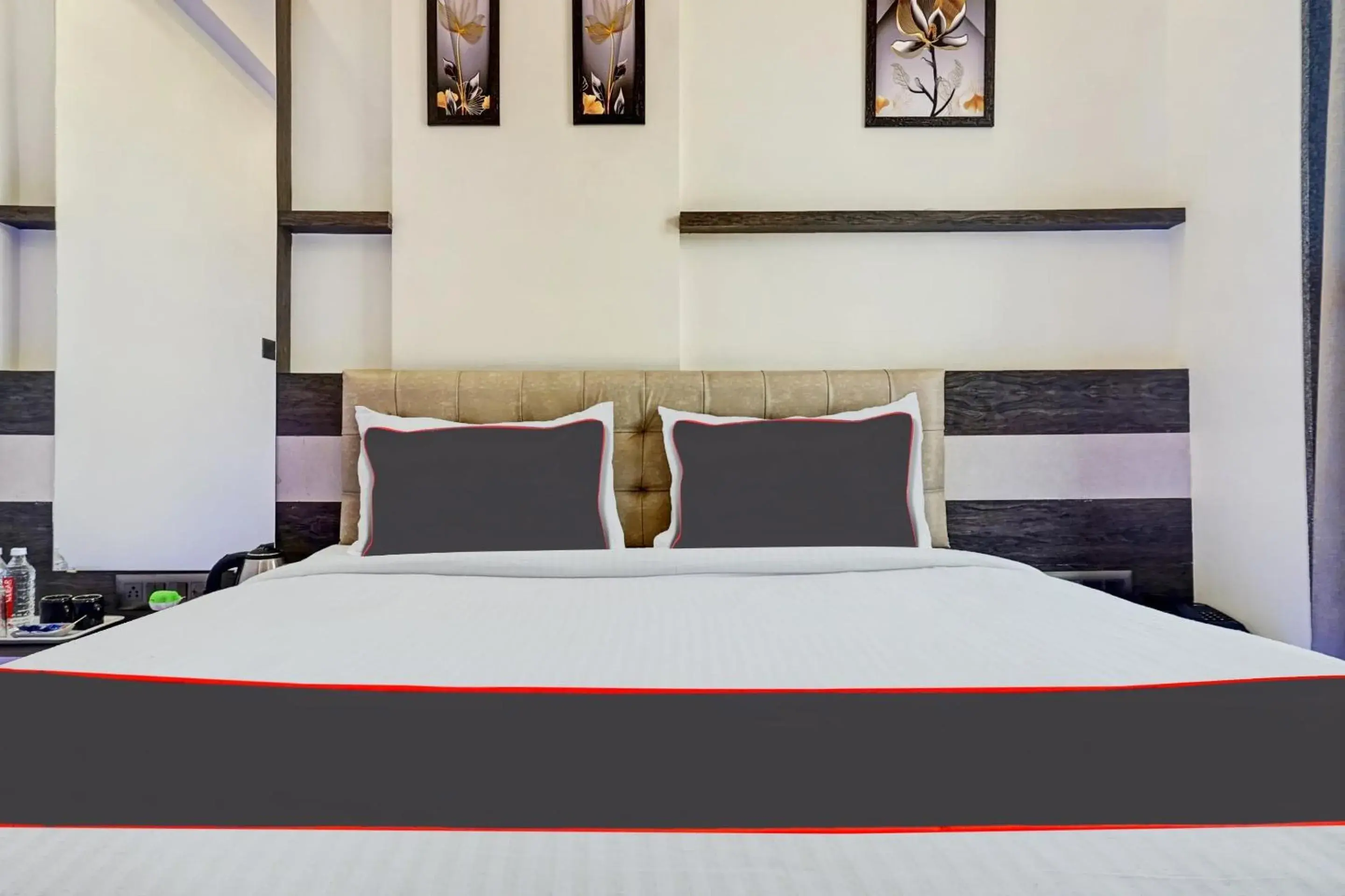 Bedroom, Bed in Townhouse Poona Royal Bedroom, Bed in Townhouse Poona Royal