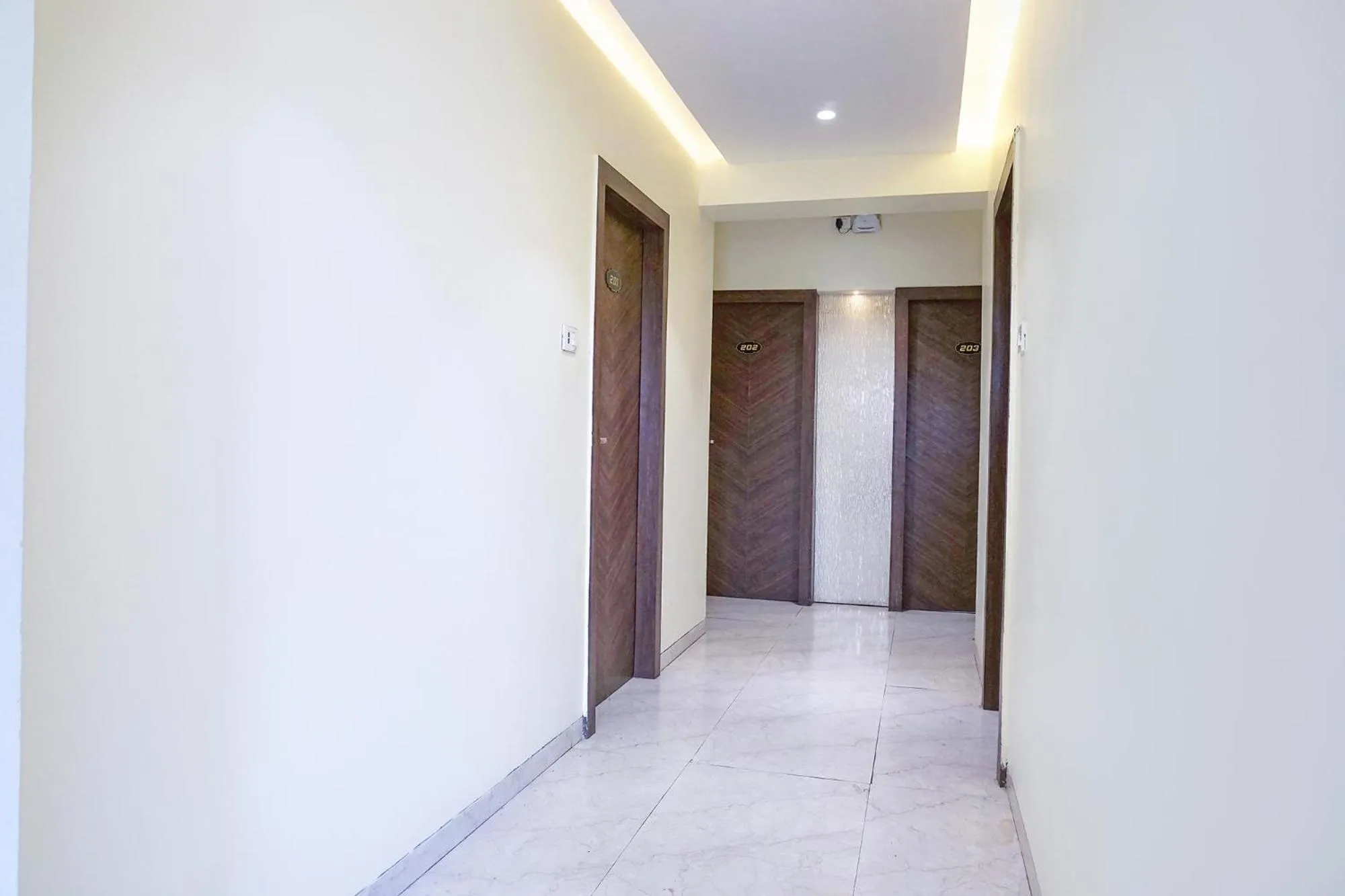 Lobby or reception in FabHotel Pancharatna Regency - Nr Medicover Hospital
