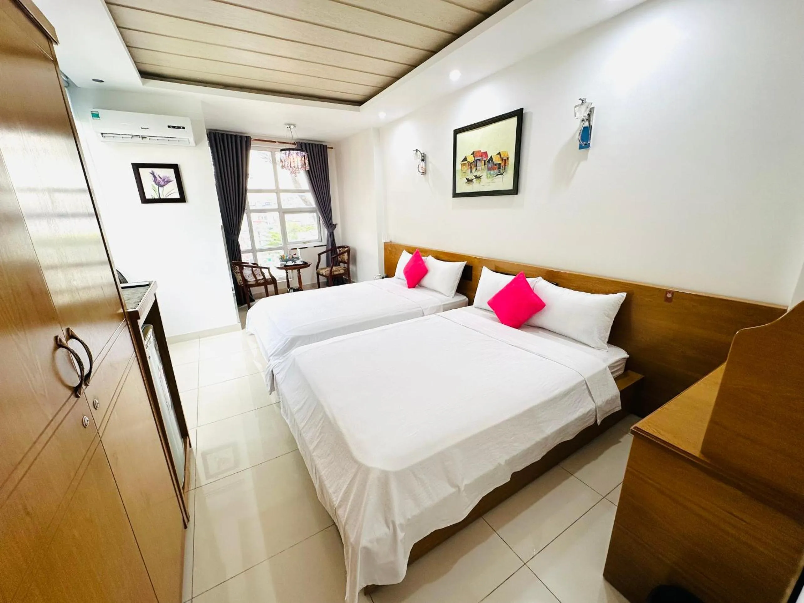 Bed in REDFLOWER HOTEL