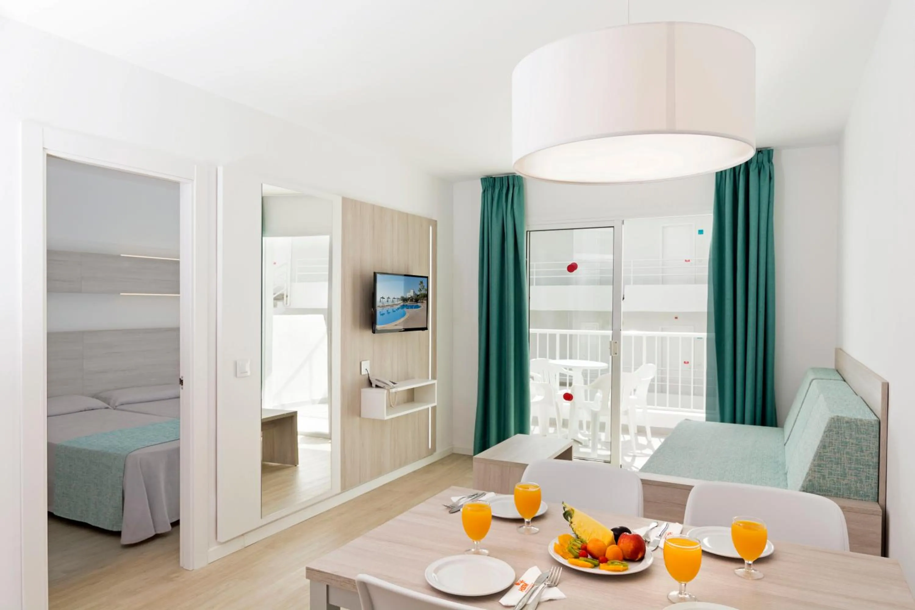 TV and multimedia, Bed in HSM Calas Park