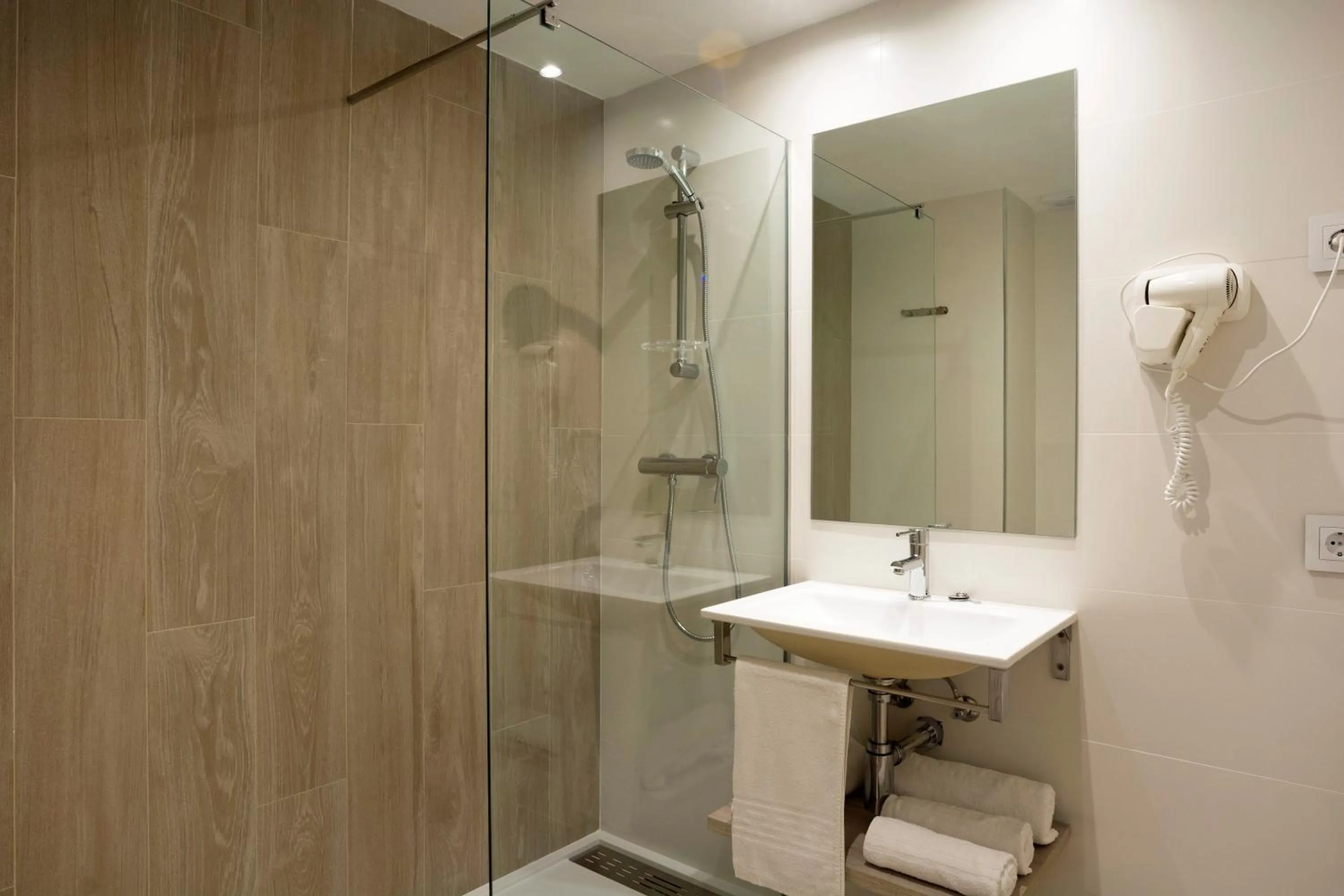 Bathroom in HSM Calas Park